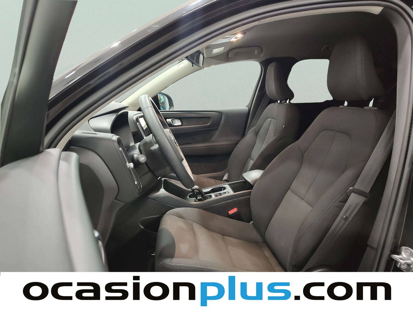 Foto asientos delanteros Volvo XC40 Volvo XC40 B3 G Momentum Core Auto (163 CV)