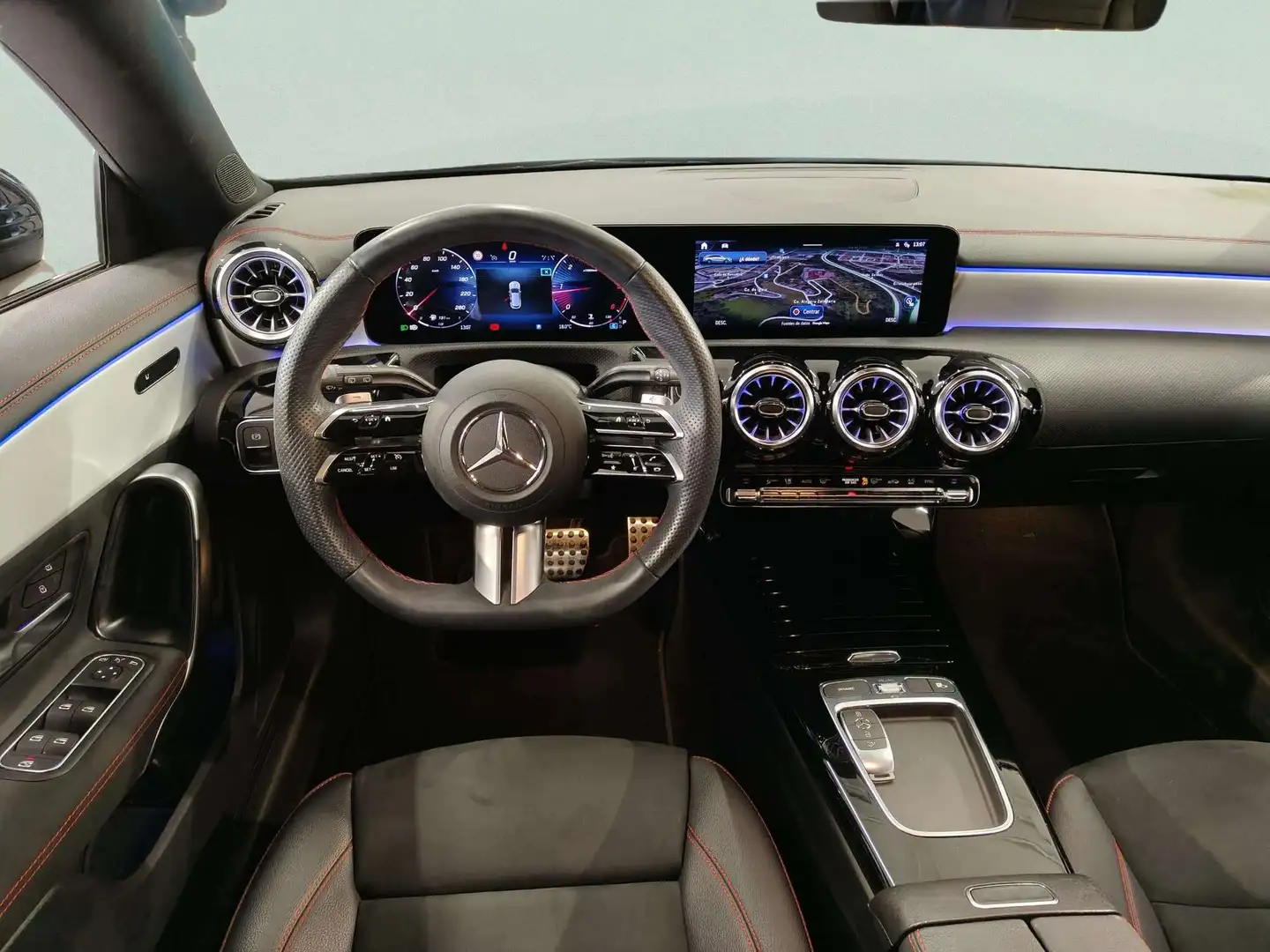 Foto Mercedes CLA Mercedes-Benz CLA Shooting Brake CLA Shooting Brake 220 d (190 CV) Pack AMG