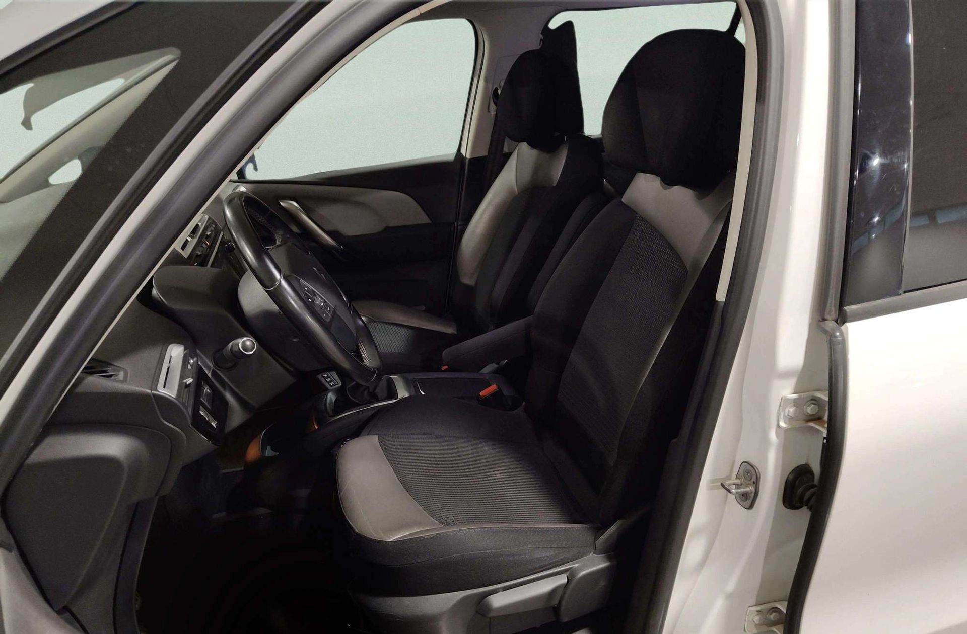 Citroën C4 Grand SpaceTourer PureTech 130 Shine 7 plazas - foto 13