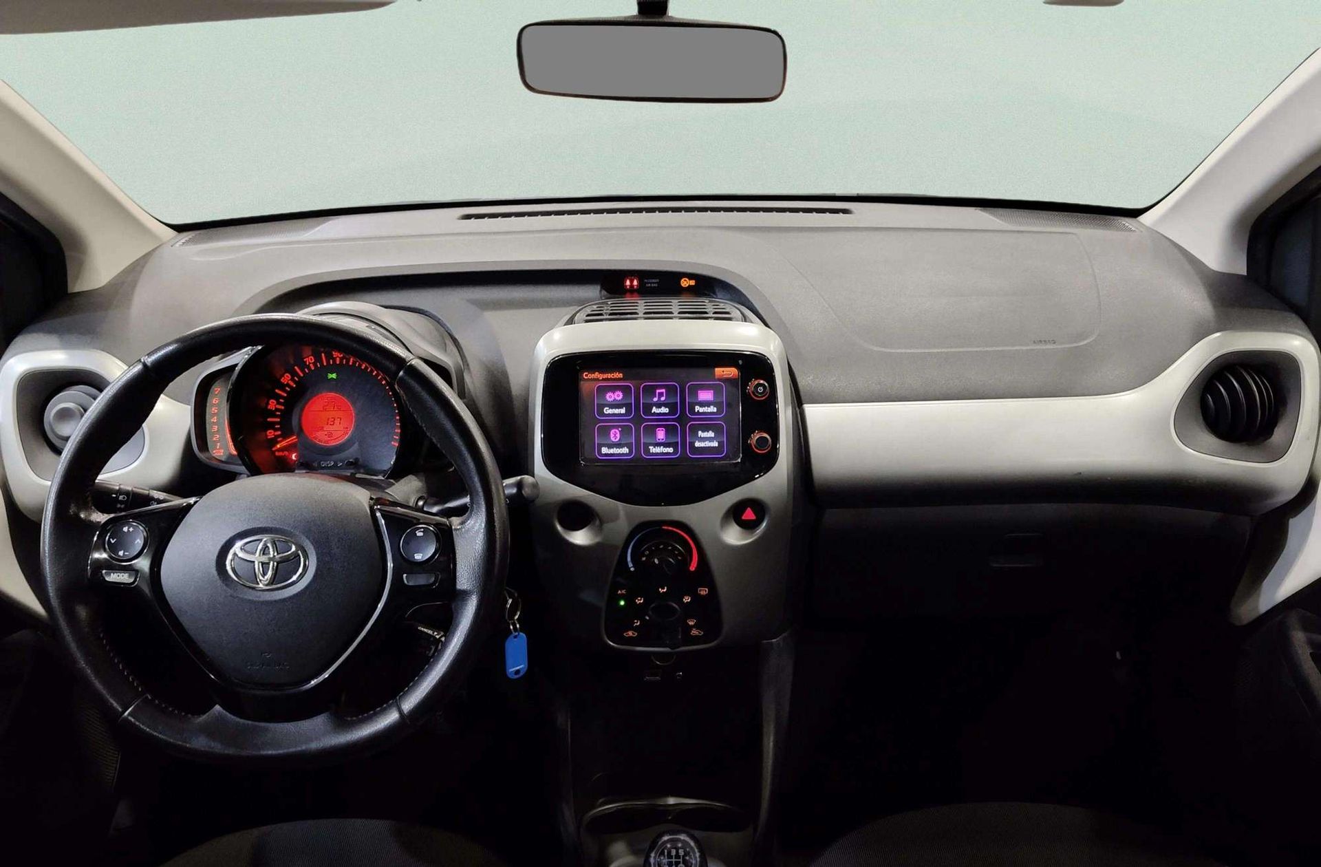 Toyota Aygo 1.0 70 x-play - foto 6