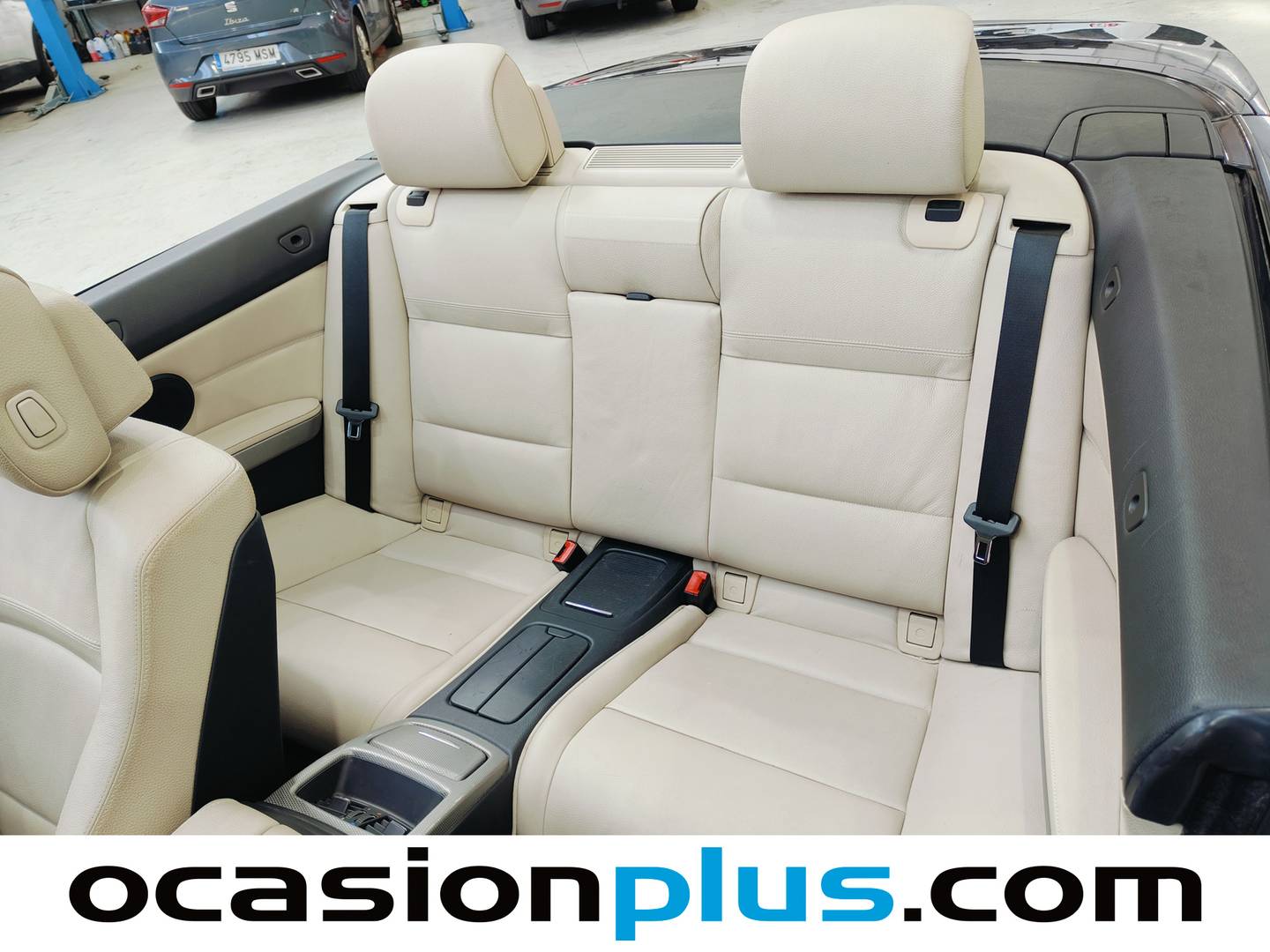 Foto asientos traseros BMW Serie 3 BMW Serie 3 320i Cabrio (170 CV) PACK M