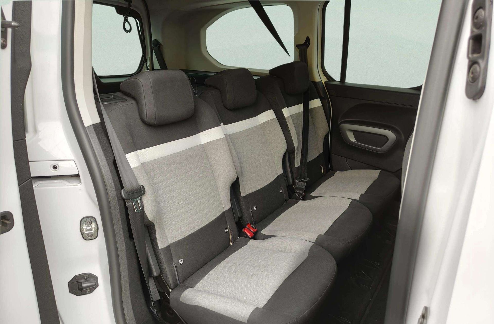 Citroën Berlingo BlueHDi 130 Talla XL Plus - foto 19