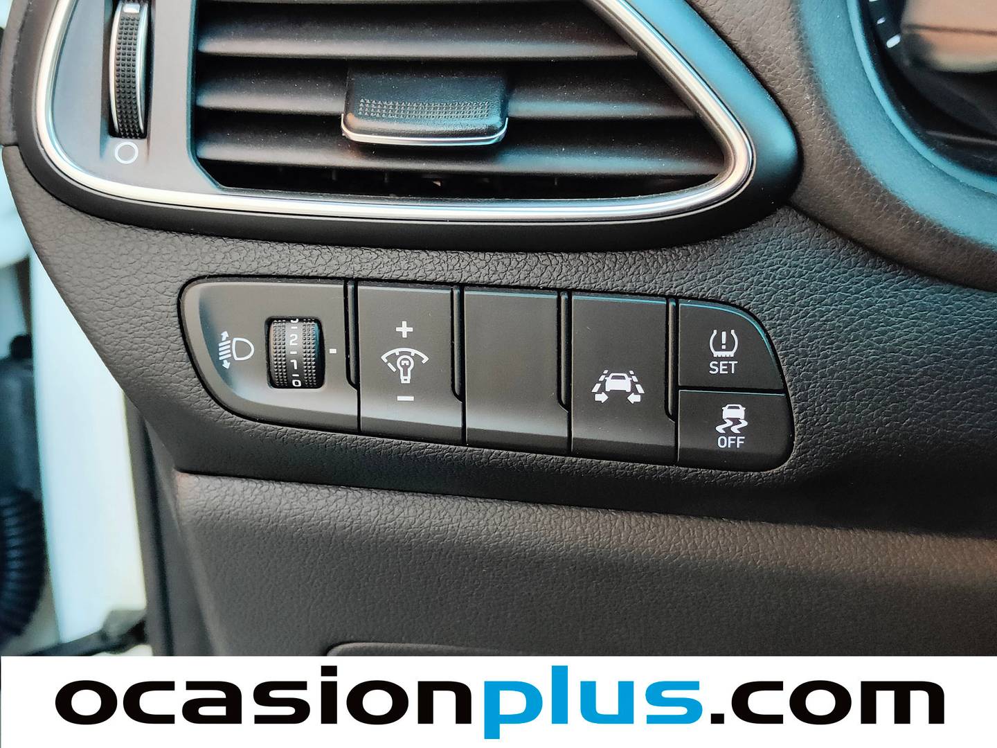 Foto Hyundai i30 Hyundai i30 Fastback Fastback 1.0 TGDI Klass (120 CV)