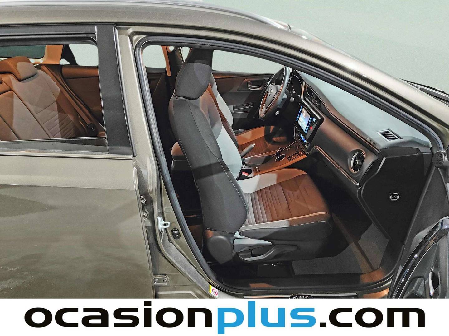 Foto Toyota Auris Toyota Auris 140H Touring Sports Active (136 CV)