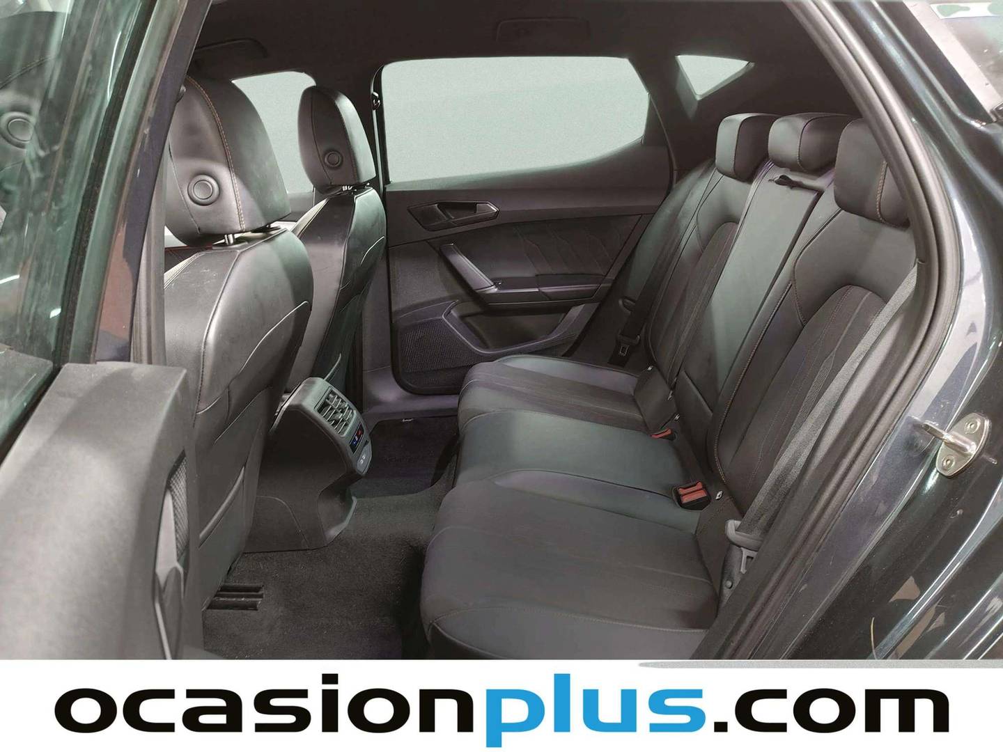 Foto asientos traseros Cupra León CUPRA León 1.5 eTSI DSG (150 CV)