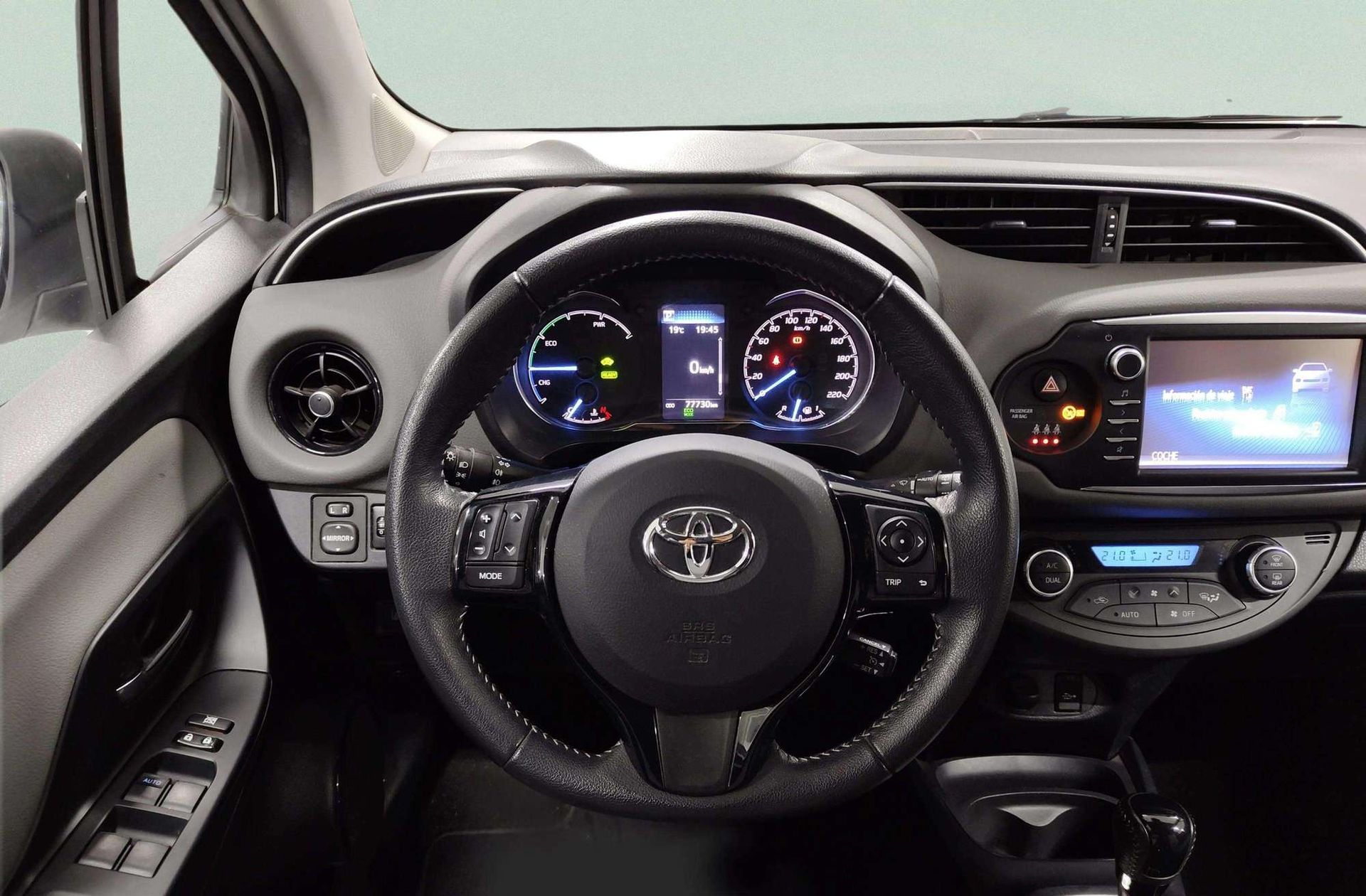 Toyota Yaris 1.5 Hybrid Active - foto 23