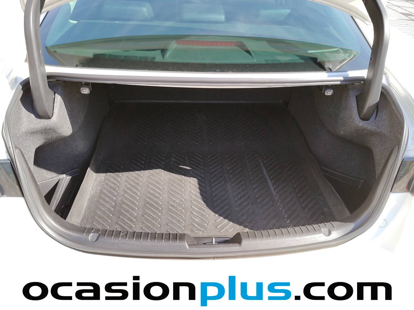 Fotos maletero Mazda Mazda6 Mazda Mazda 6 2.2 DE Luxury + Pack Premium + Pack Travel + SR (175 CV)