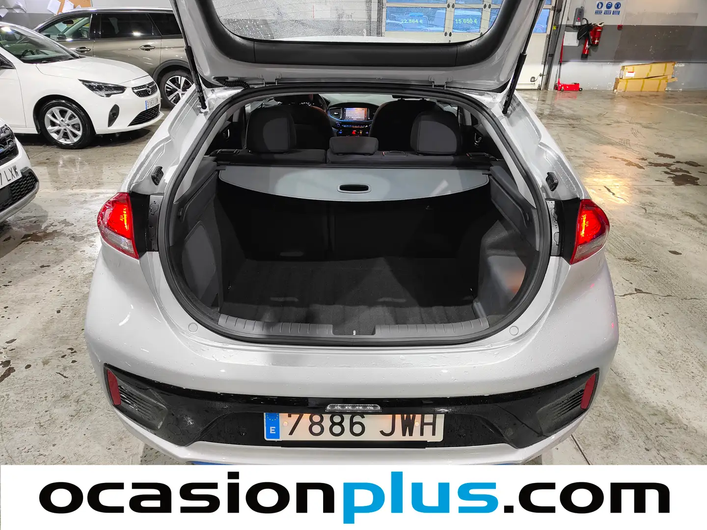 Foto Hyundai IONIQ Hyundai Ioniq 1.6 GDI HEV Klass Nav DCT (141 CV)