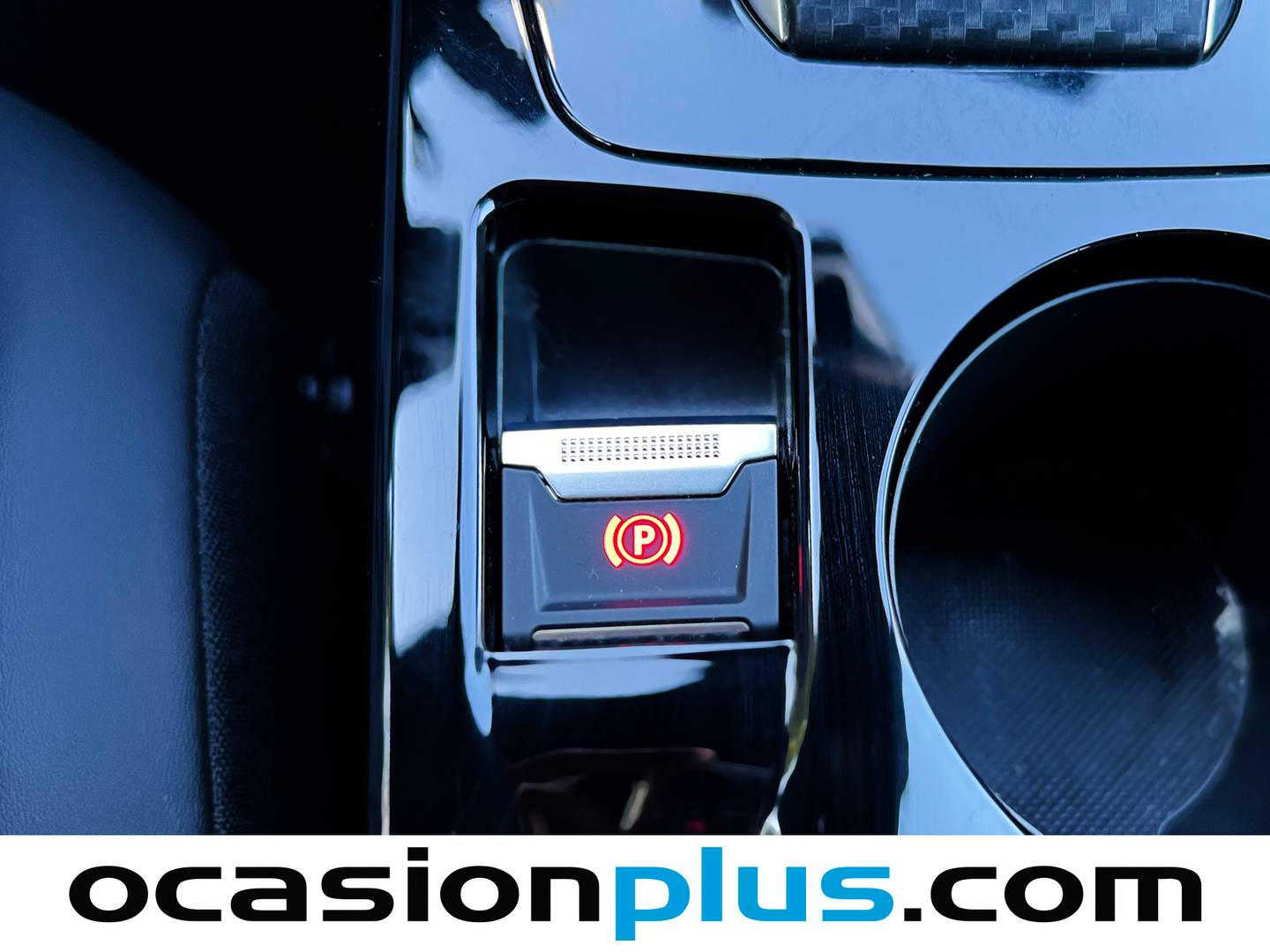 Foto Peugeot 2008 Peugeot 2008 Allure Hybrid eDCS6 (136 CV)