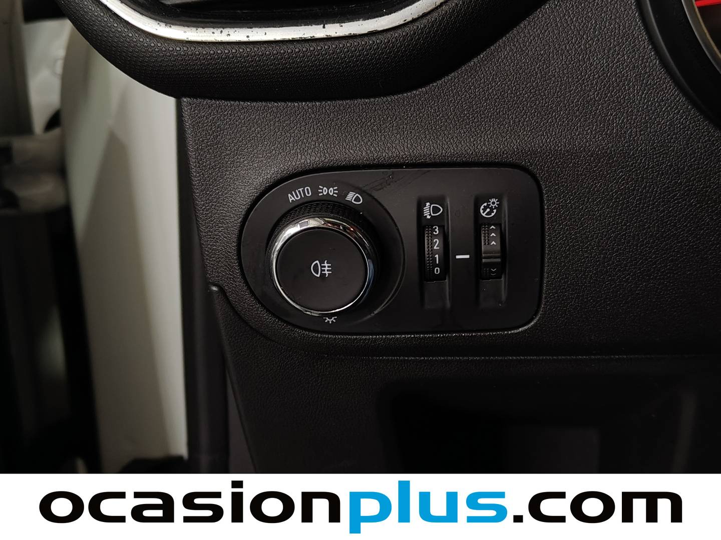 Foto Opel Crossland Opel Crossland 1.2 Business Elegance Auto (130 CV)