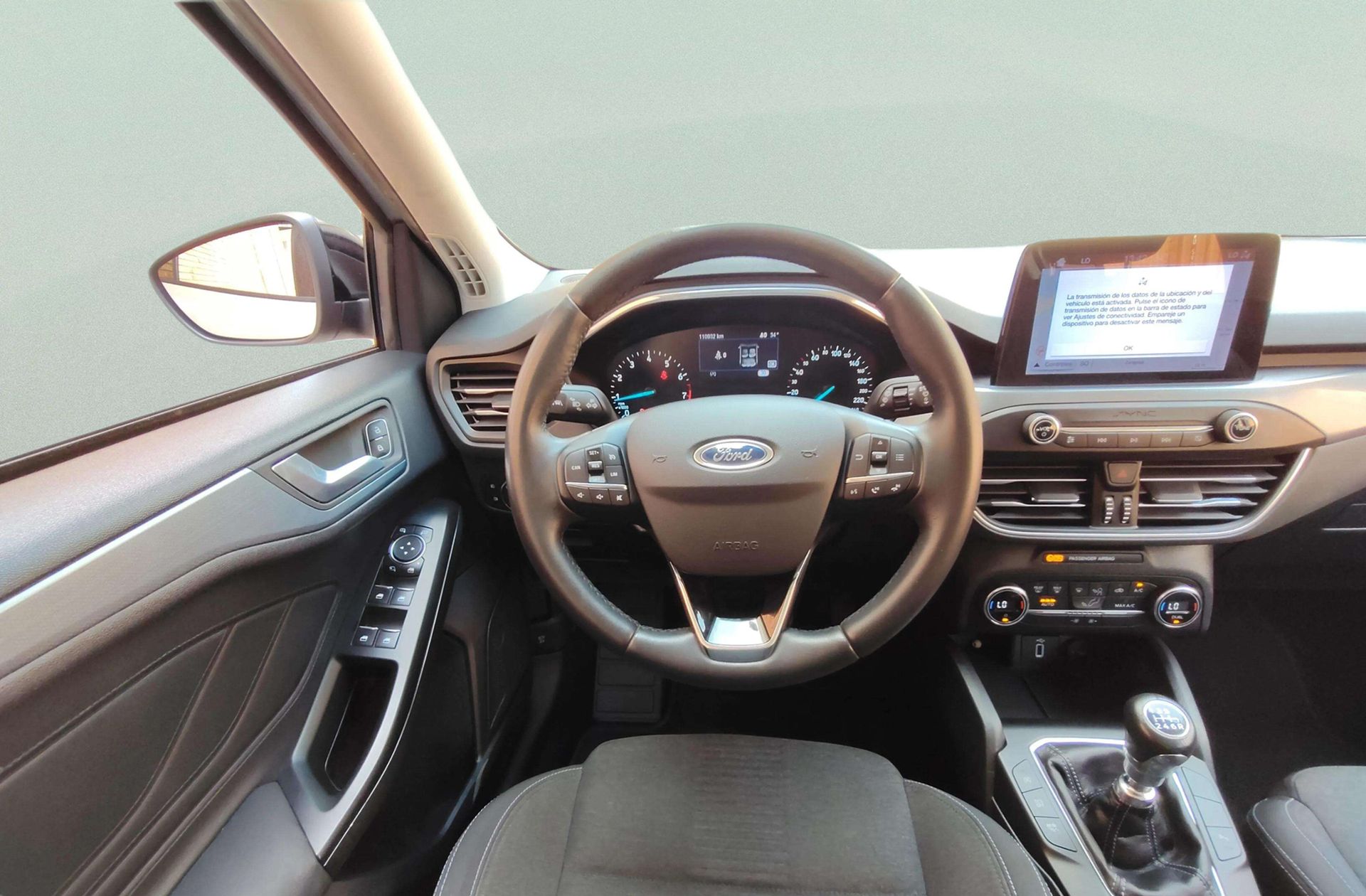 Ford Focus 1.0 EcoBoost Active - foto 24