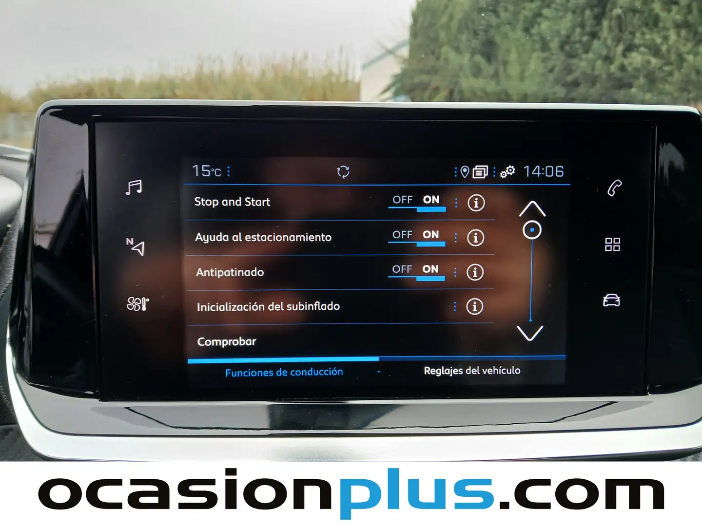 Foto Peugeot 2008 Peugeot 2008 PureTech 100 S&S Allure (100 CV)