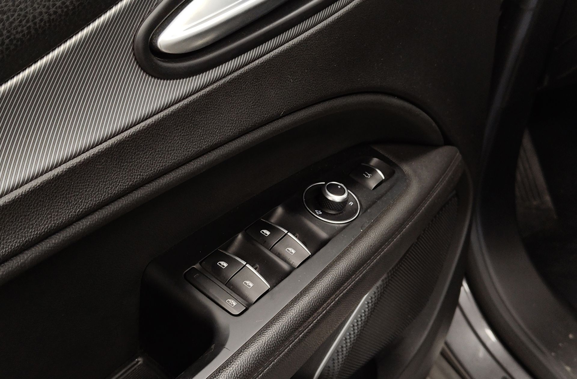 Alfa Romeo Stelvio 2.2 Diesel Sprint AWD - foto 41