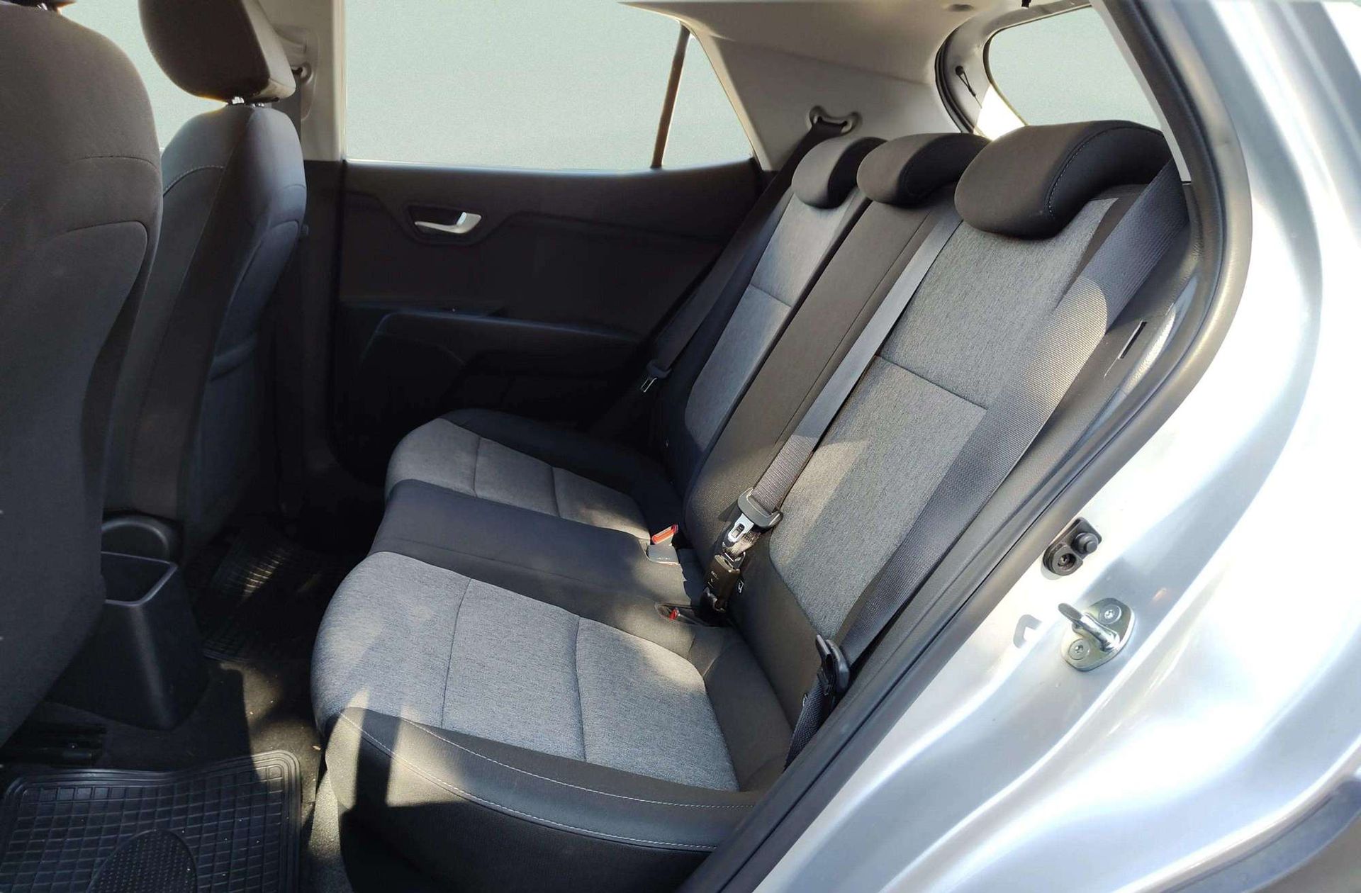 Kia Stonic 1.2 DPi Drive - foto 14