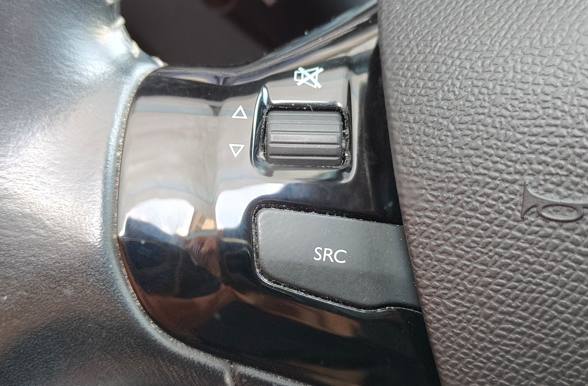 Peugeot 308 SW BlueHDi 120 Allure - foto 30