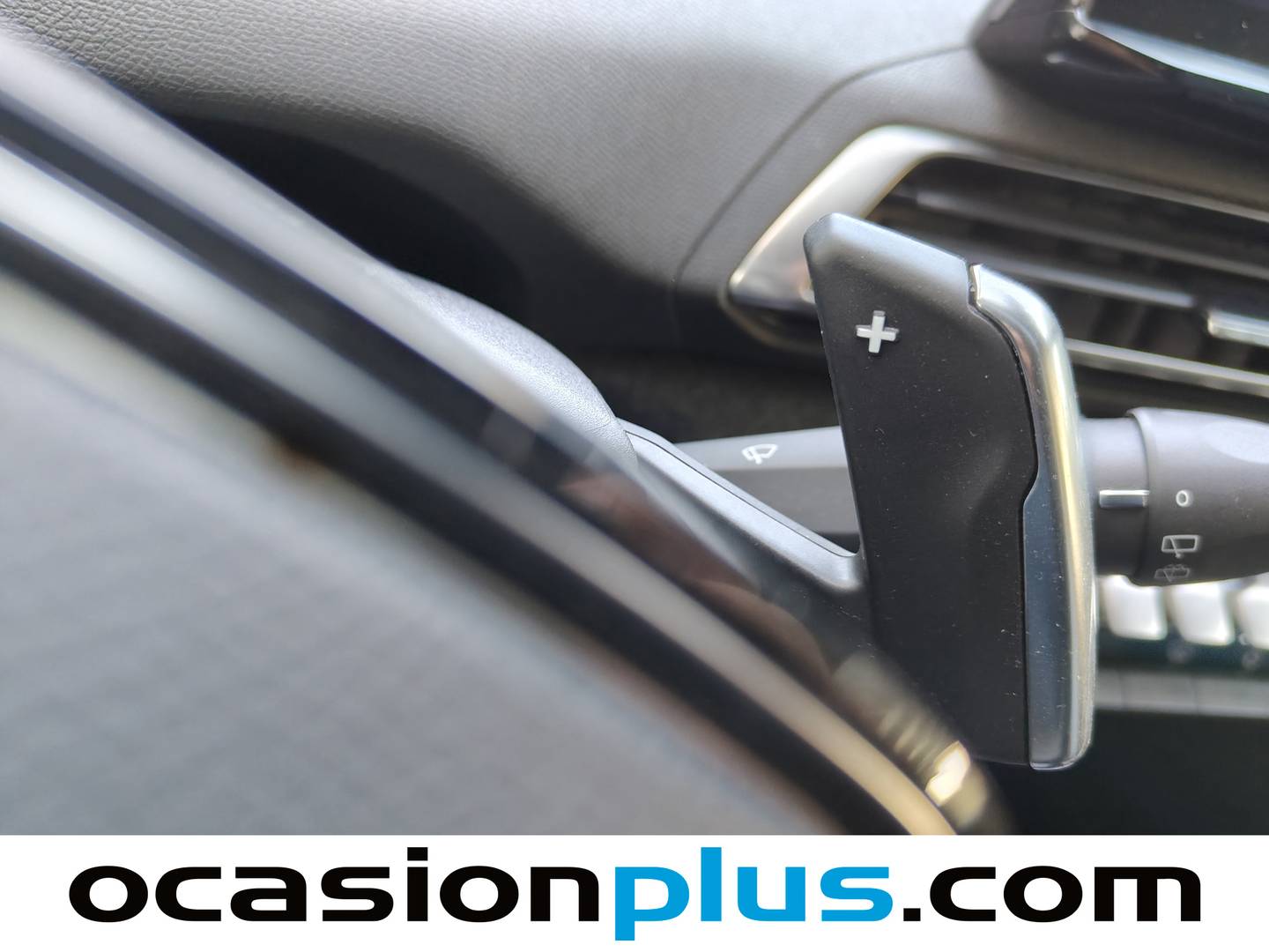 Foto Peugeot 3008 Hybrid Peugeot 3008 Hybrid 300 Allure Pack e-EAT8  (300 CV)