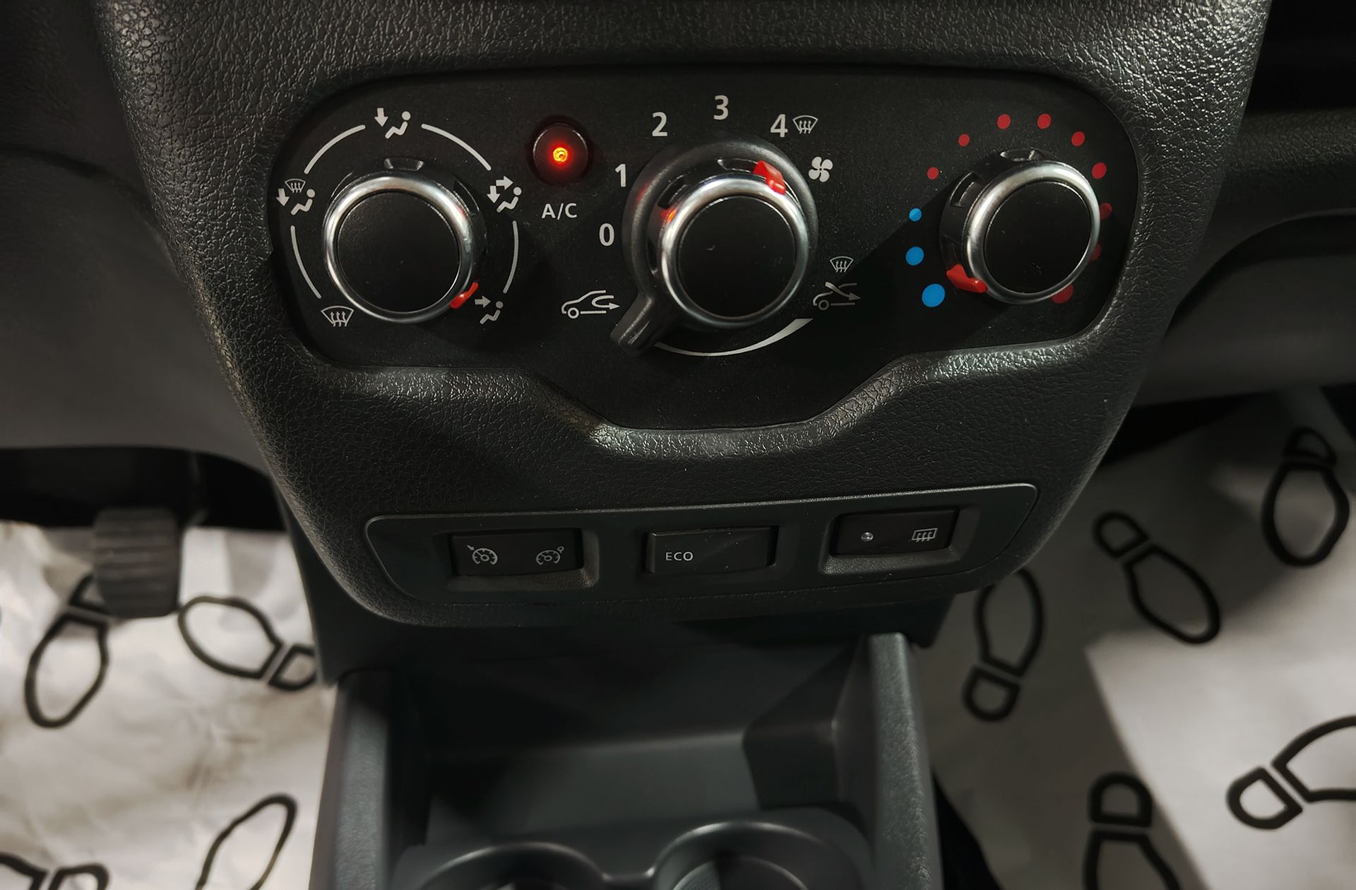 Dacia Lodgy Laureate TCe - foto 37
