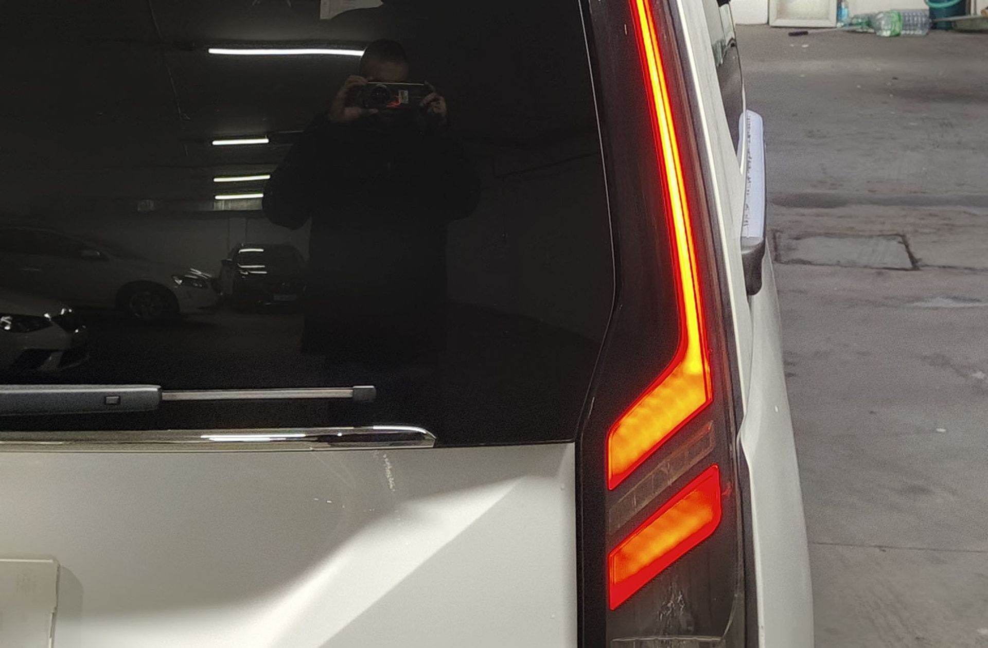 Ford Grand Tourneo Connect 1.5 EcoBoost Titanium - foto 17