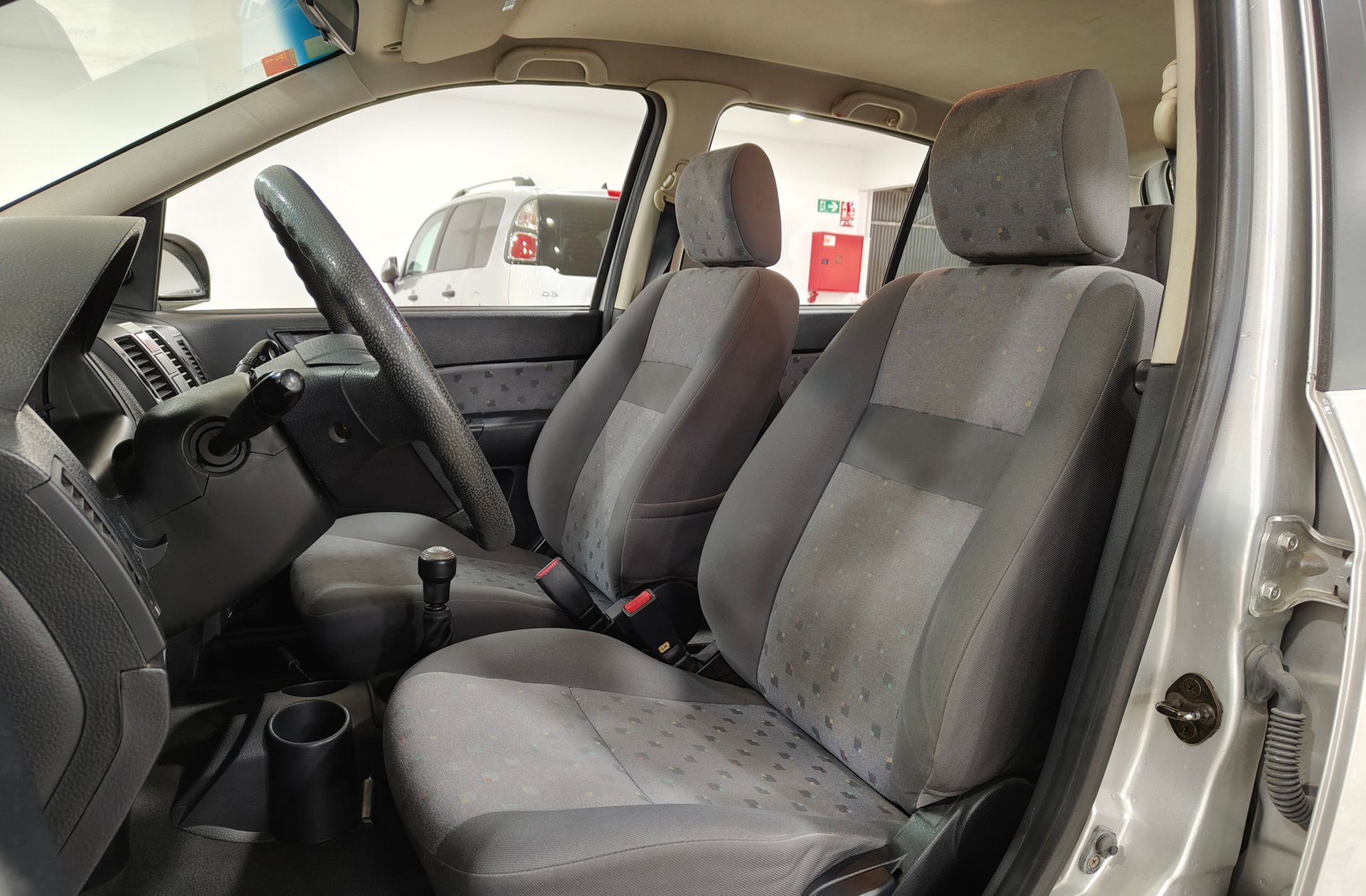 Hyundai Getz 1.1 - foto 8