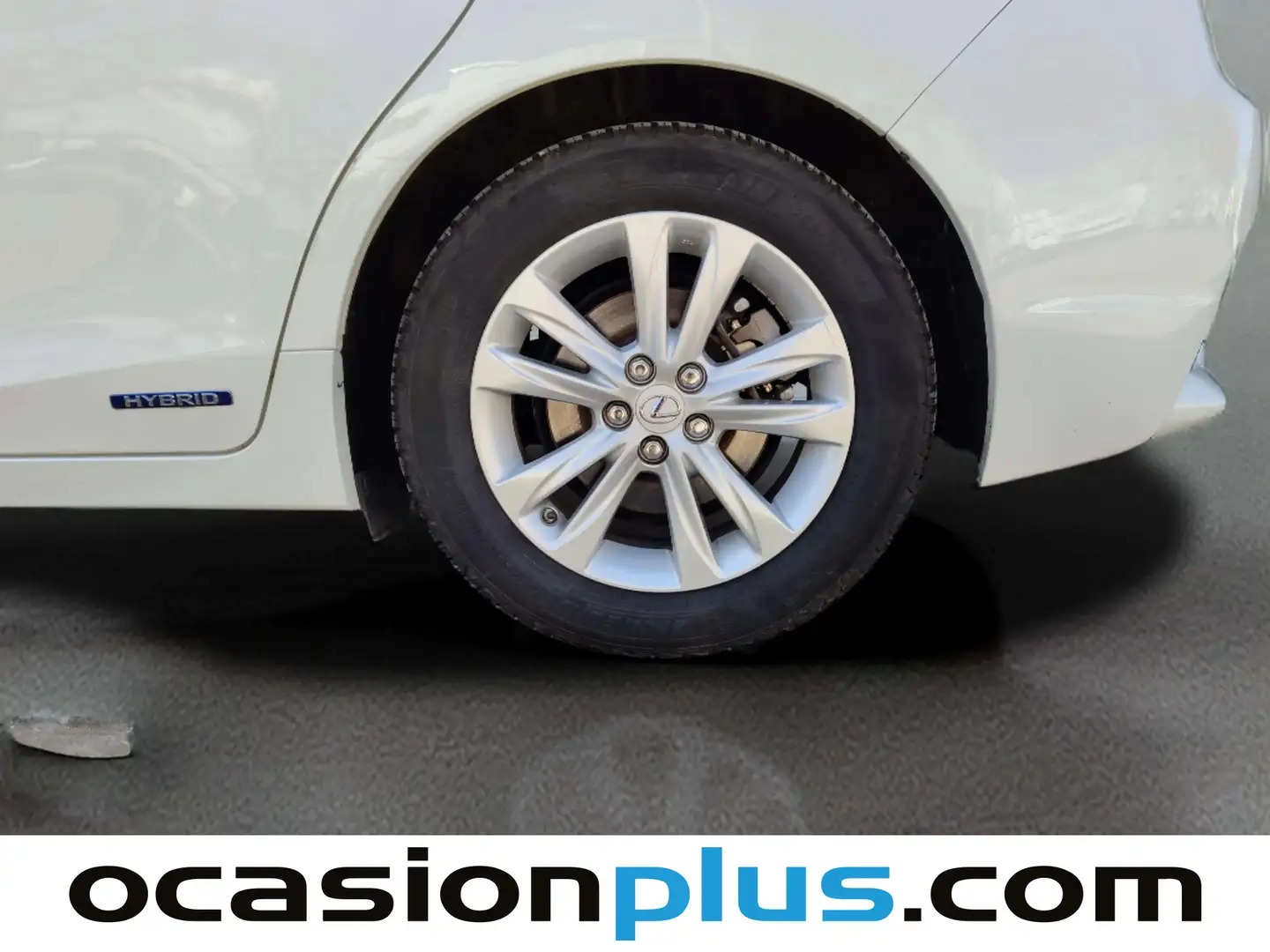 Foto Lexus CT Lexus CT 200h Business  (136 CV)