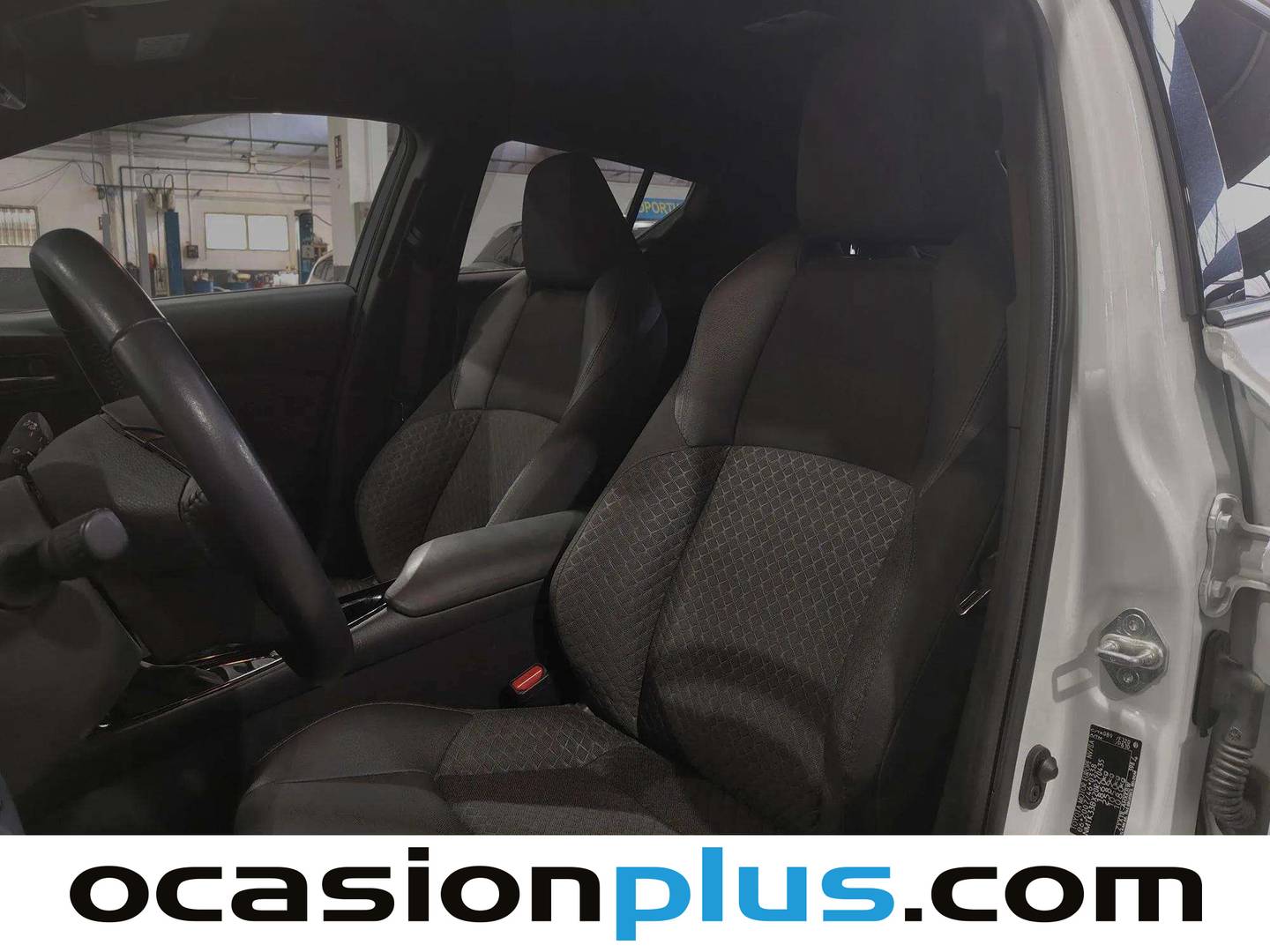 Foto asientos delanteros Toyota C-HR Toyota C-HR 1.8 125H Advance (122 CV)