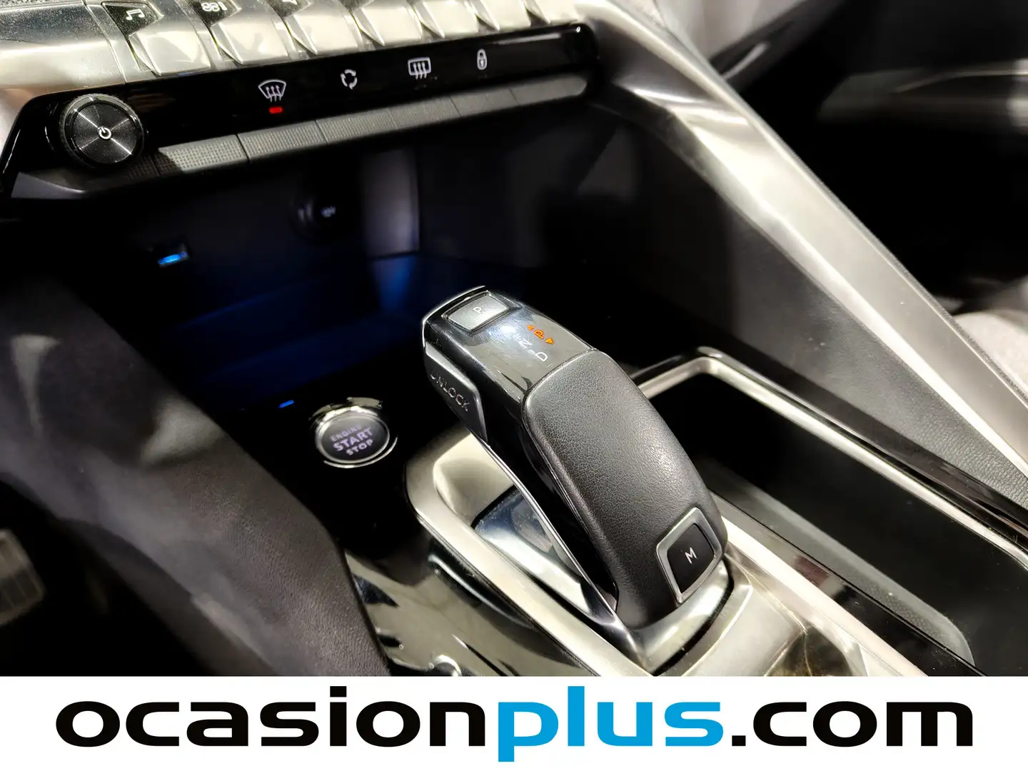 Foto Peugeot 3008 Peugeot 3008 PureTech 130 Allure EAT8 (130 CV)