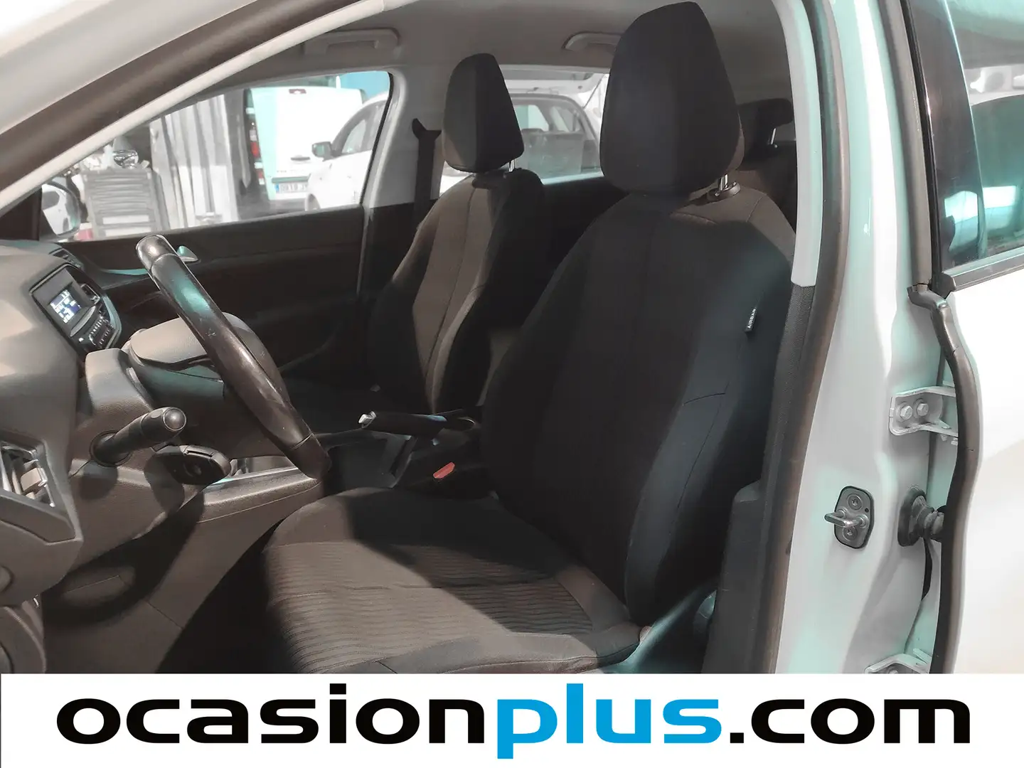 Foto Peugeot 308 Peugeot 308 BlueHDi 100 Access (100 CV)