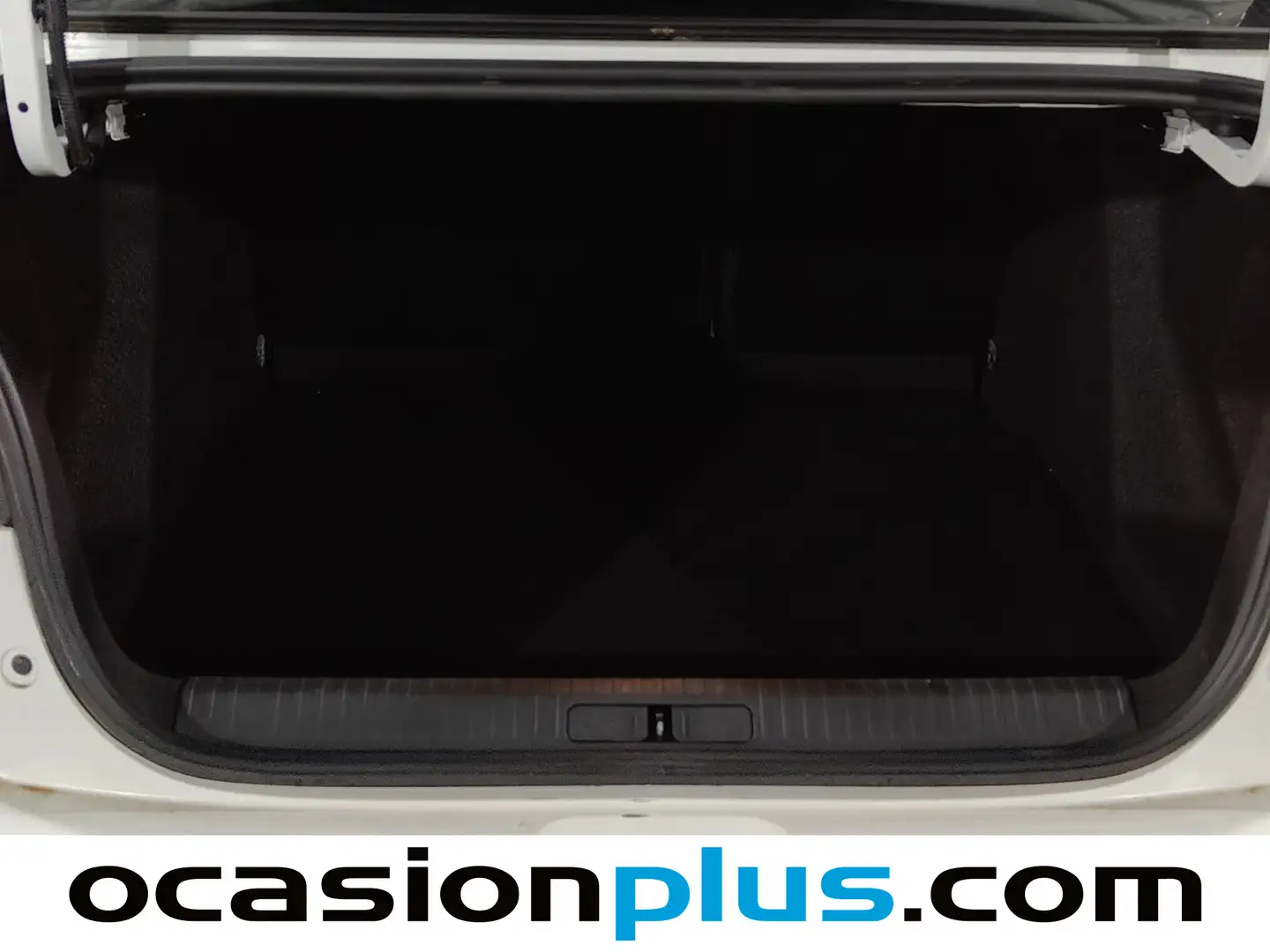 Foto Citroën C4 X Citroen C4 X PureTech 100 S&S 6v You (102 CV)