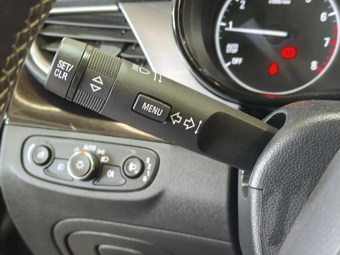 Foto Opel Mokka X Opel Mokka X 1.4 Turbo S&S Selective 4X2 (140 CV)