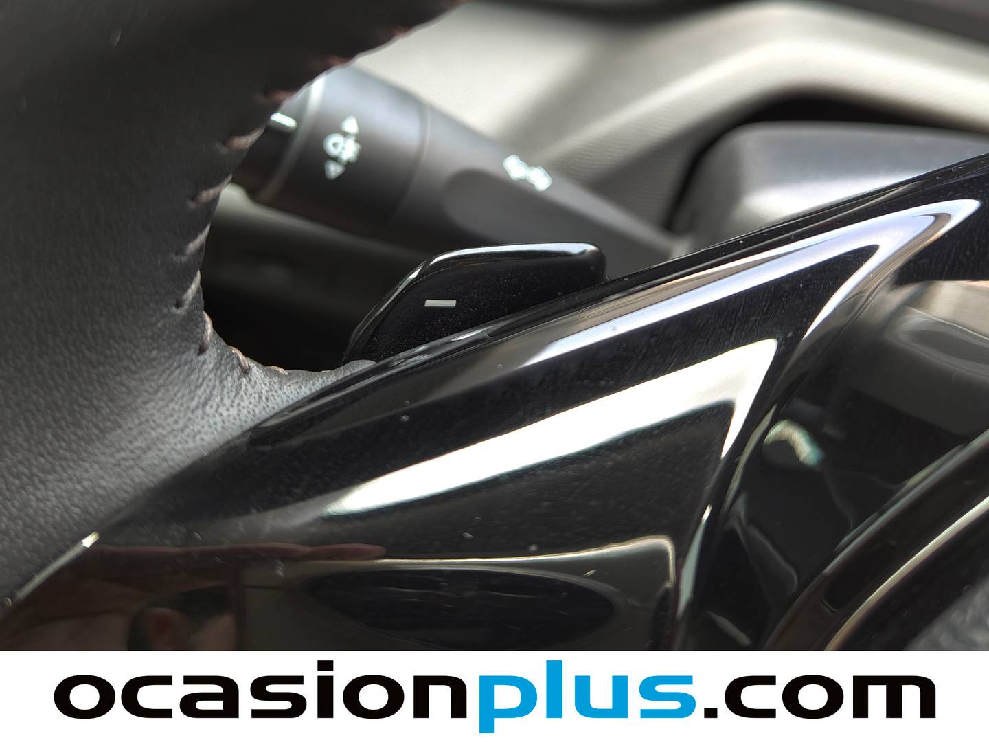Peugeot 408 Peugeot 408 Allure Hybrid 145 eDCS6 (145 CV) de segunda mano