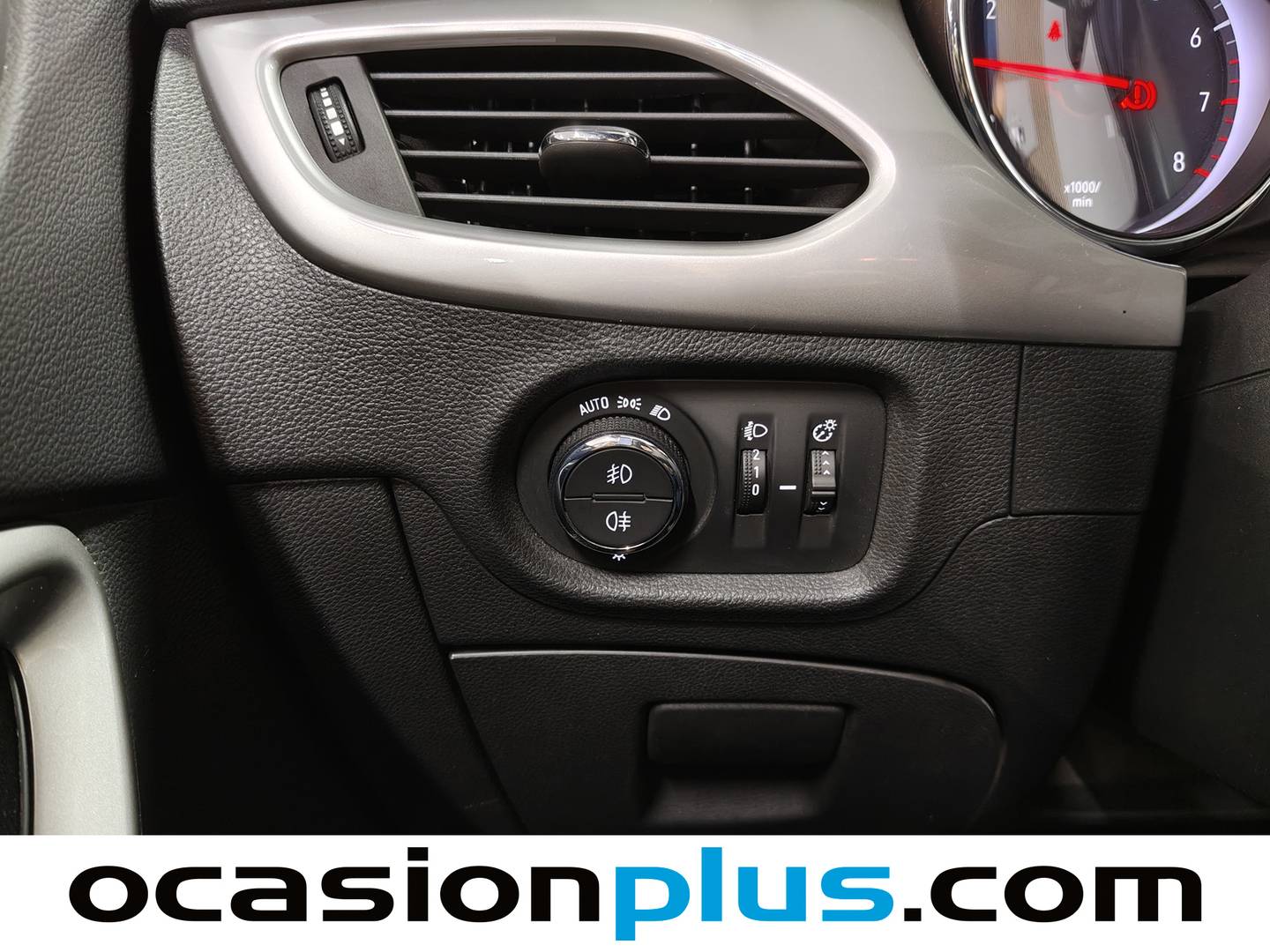 Equipamiento del Opel Astra Opel Astra 1.2 Turbo SHL GS Line (110 CV)