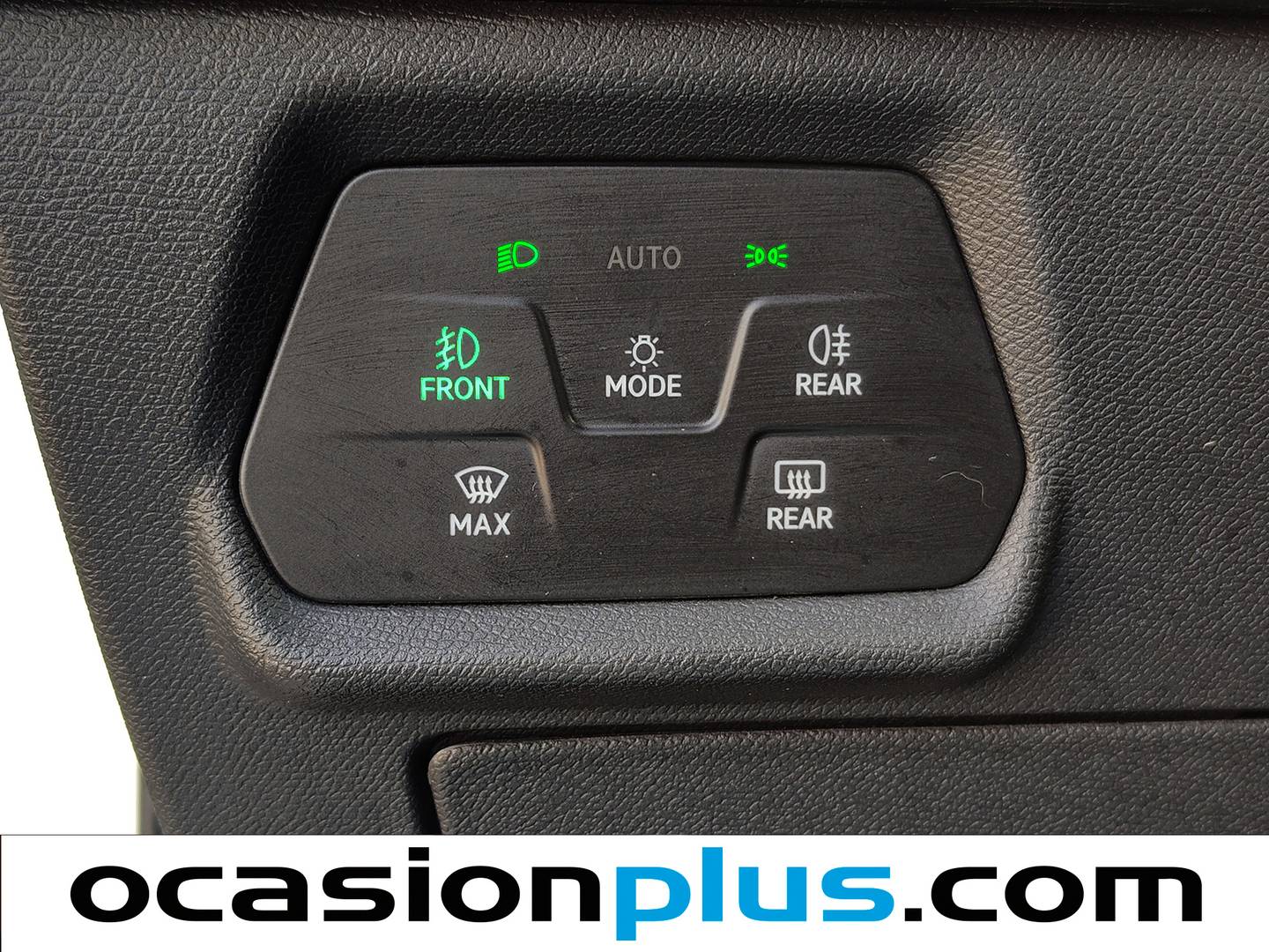 Equipamiento del Seat León Seat León 1.5 TSI S&S Style 25 Aniversario (116 CV)