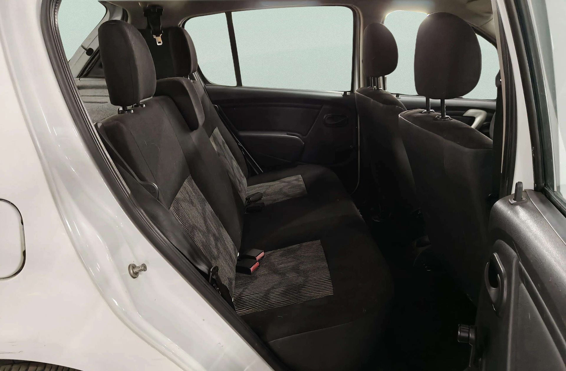 Dacia Sandero 1.2 Ambiance - foto 12