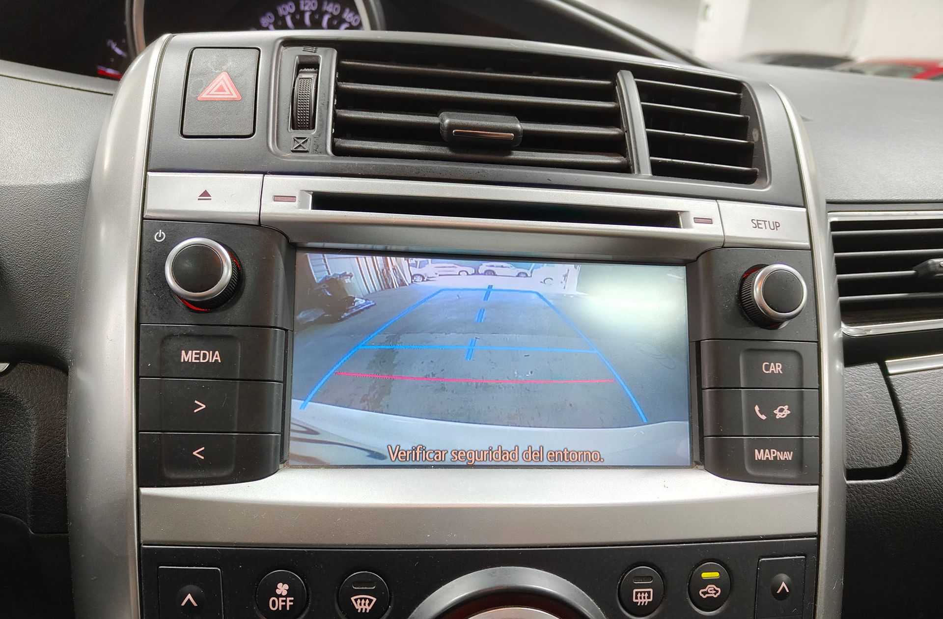 Toyota Verso 115D Advance 7 plazas - foto 9