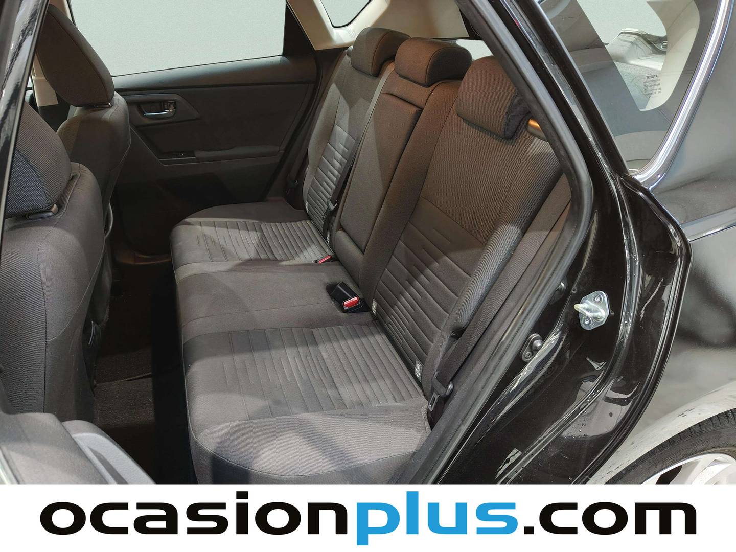 Foto asientos traseros Toyota Auris Toyota Auris 120T Active (116 CV)