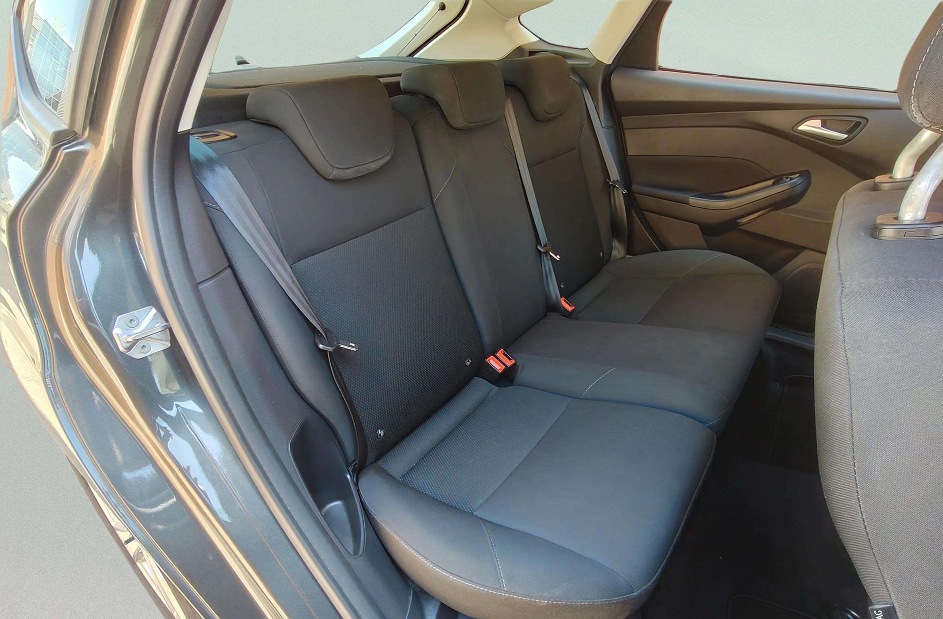 Ford Focus 1.0 EcoBoost Titanium - foto 16