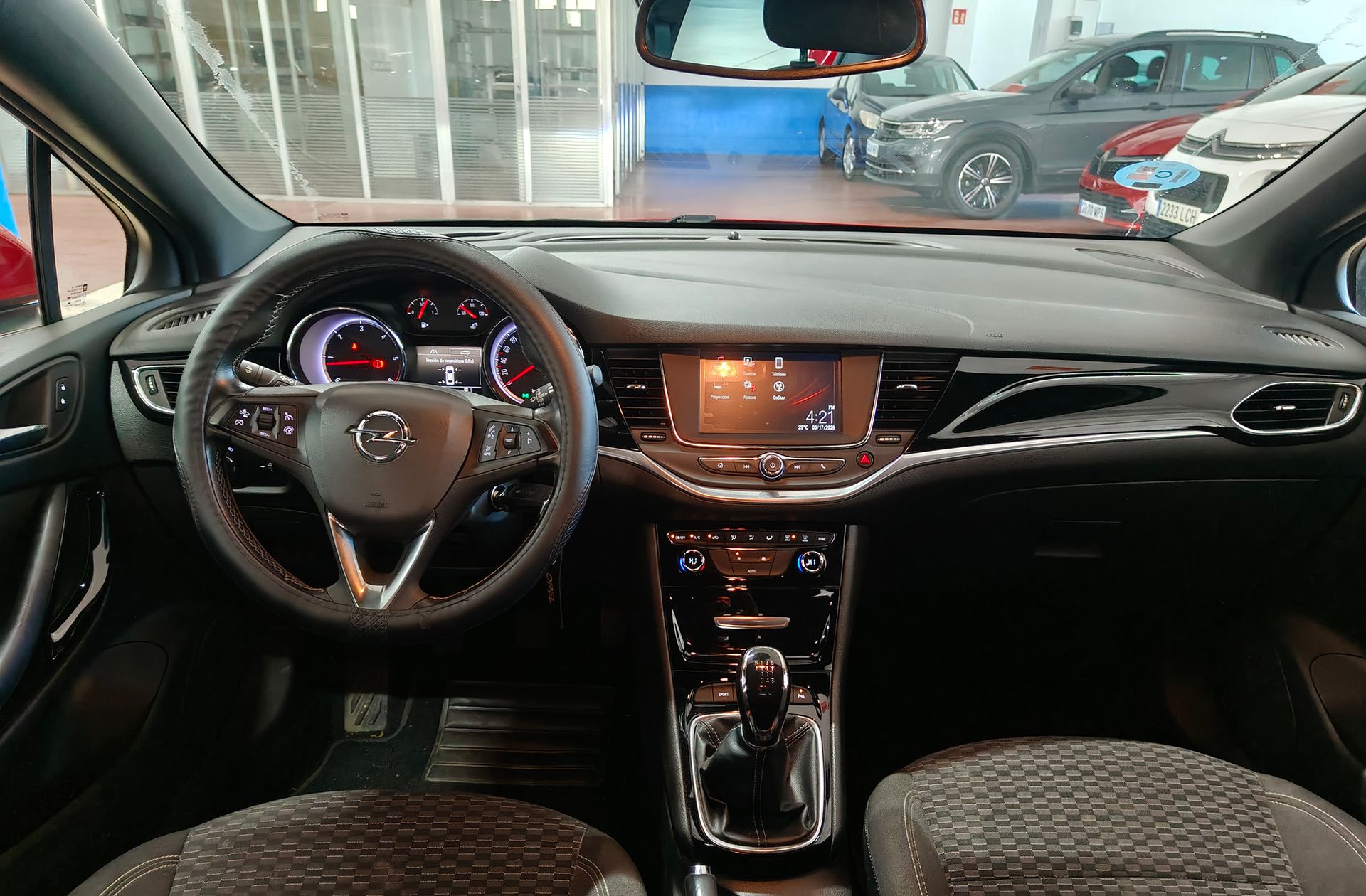 Opel Astra 1.6 CDTi Dynamic - foto 6
