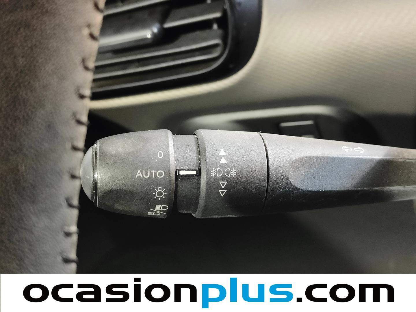 Equipamiento del Citroën C4 Cactus Citroën C4 Cactus BlueHDi 100 Feel (100 CV)