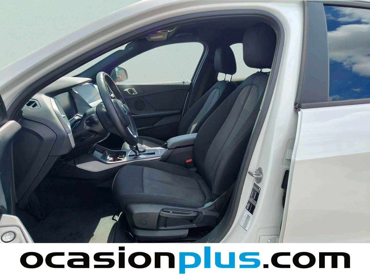 Foto asientos delanteros BMW Serie 1 BMW Serie 1 118d Business  (150 CV)