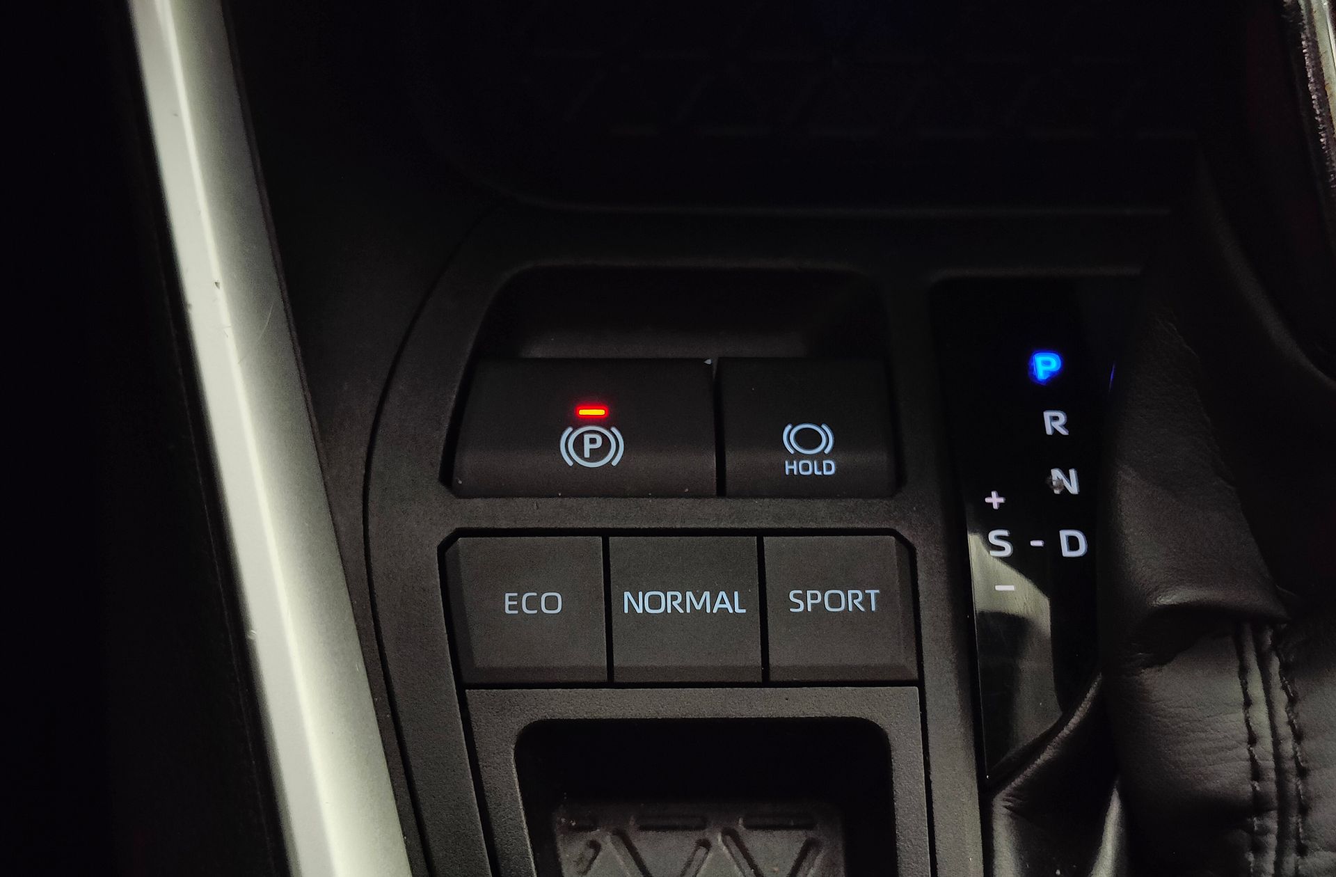 Toyota RAV4 2.5 hybrid 220H Style e-CVT - foto 35