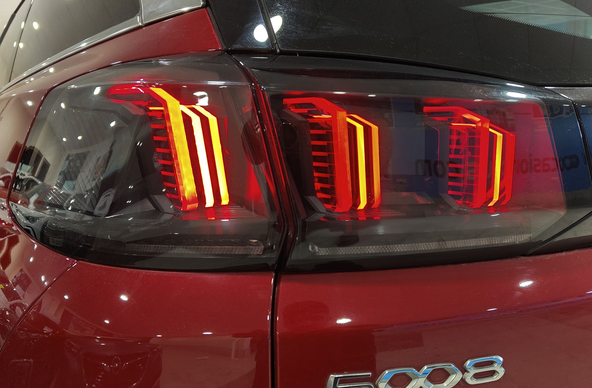 Peugeot 5008 PureTech 130 GT EAT8 7 plazas - foto 18