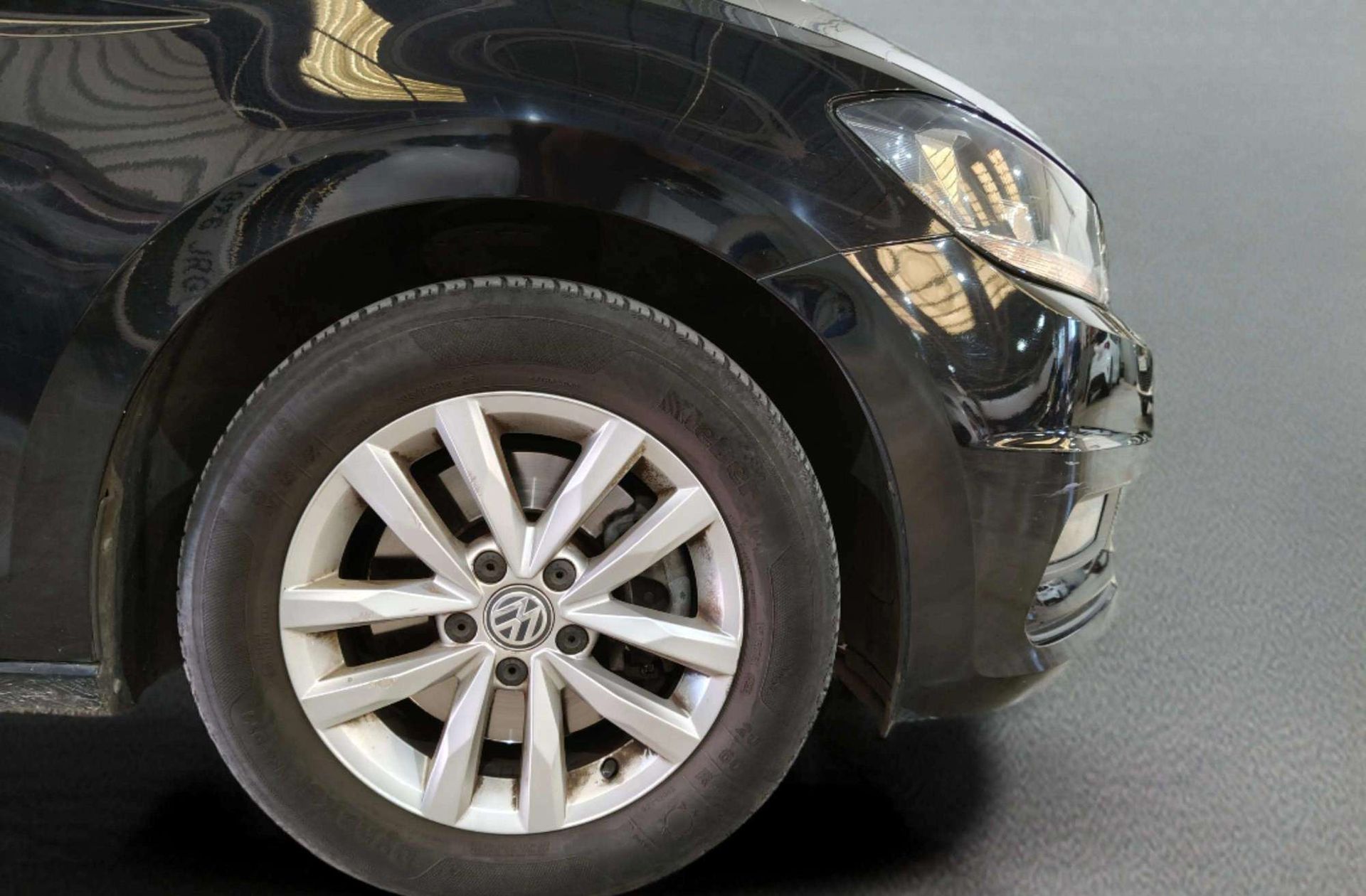 Volkswagen Touran Business 1.2 TSI 7 plazas - foto 38