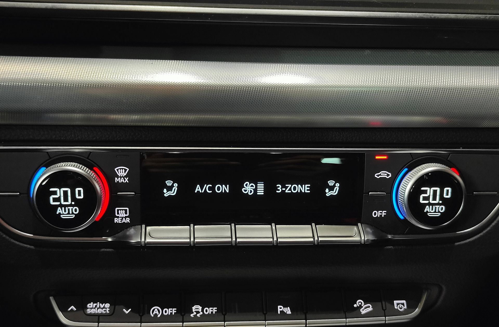 Audi Q5 Design 2.0 TDI quattro S tronic - foto 33