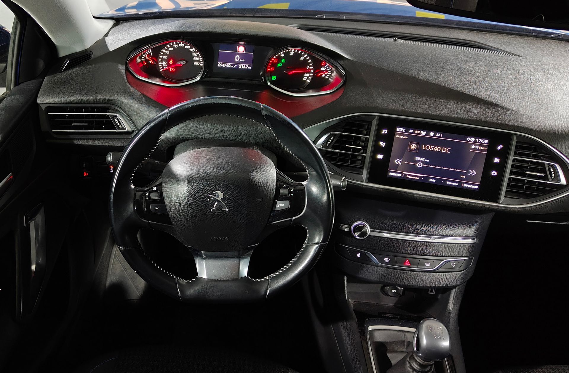 Peugeot 308 BlueHDi 130 Style - foto 19
