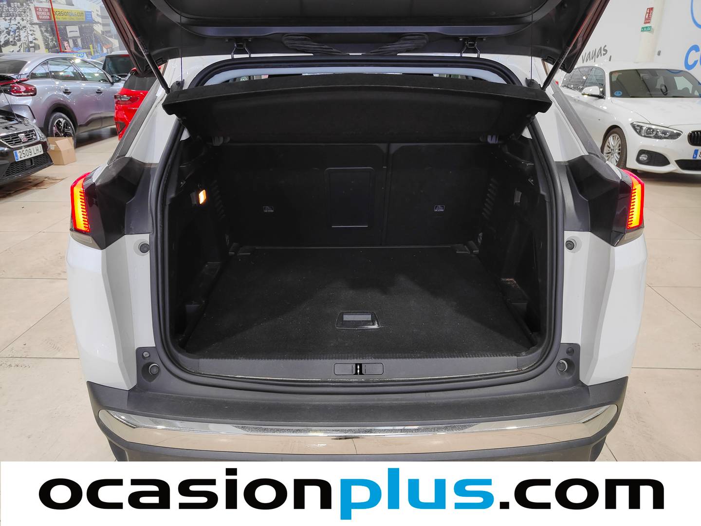 Fotos maletero Peugeot 3008 Peugeot 3008 BlueHDI 130 S&S Allure 96 kW (130 CV)