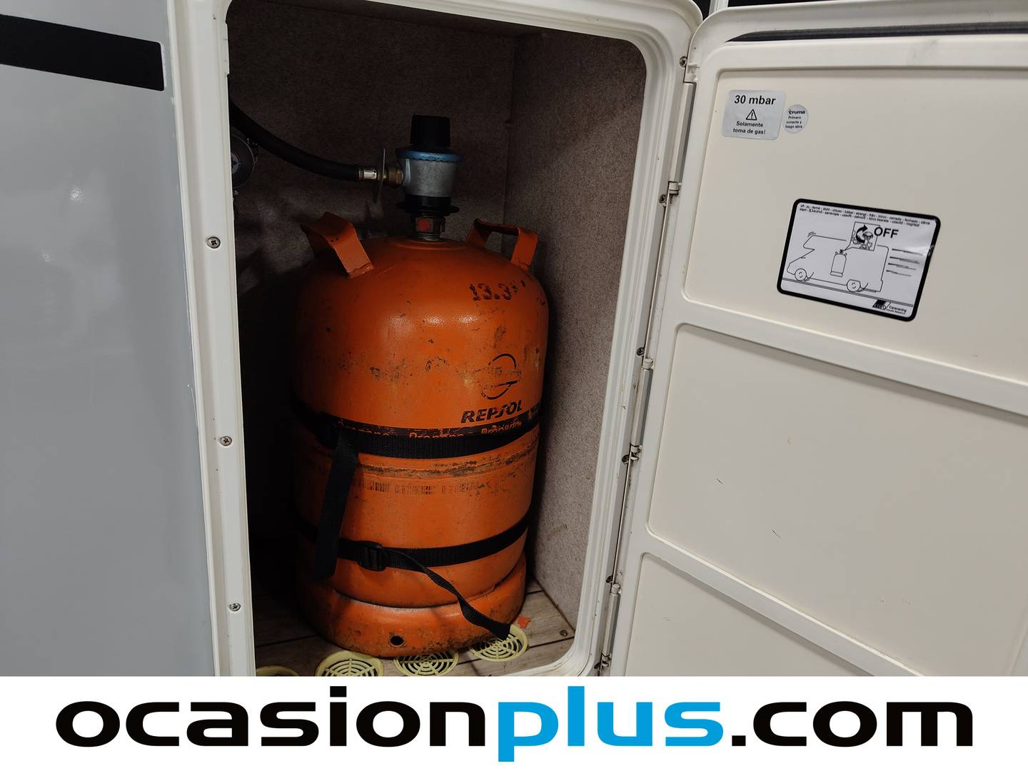 Equipamiento del McLouis Glamys 320 McLouis Glamys 320 320 2.2D (140 CV)