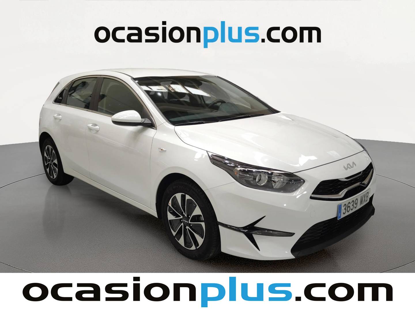 Foto delantera KIA Ceed KIA Ceed 1.5 MHEV Drive DCT (140 CV) derecha