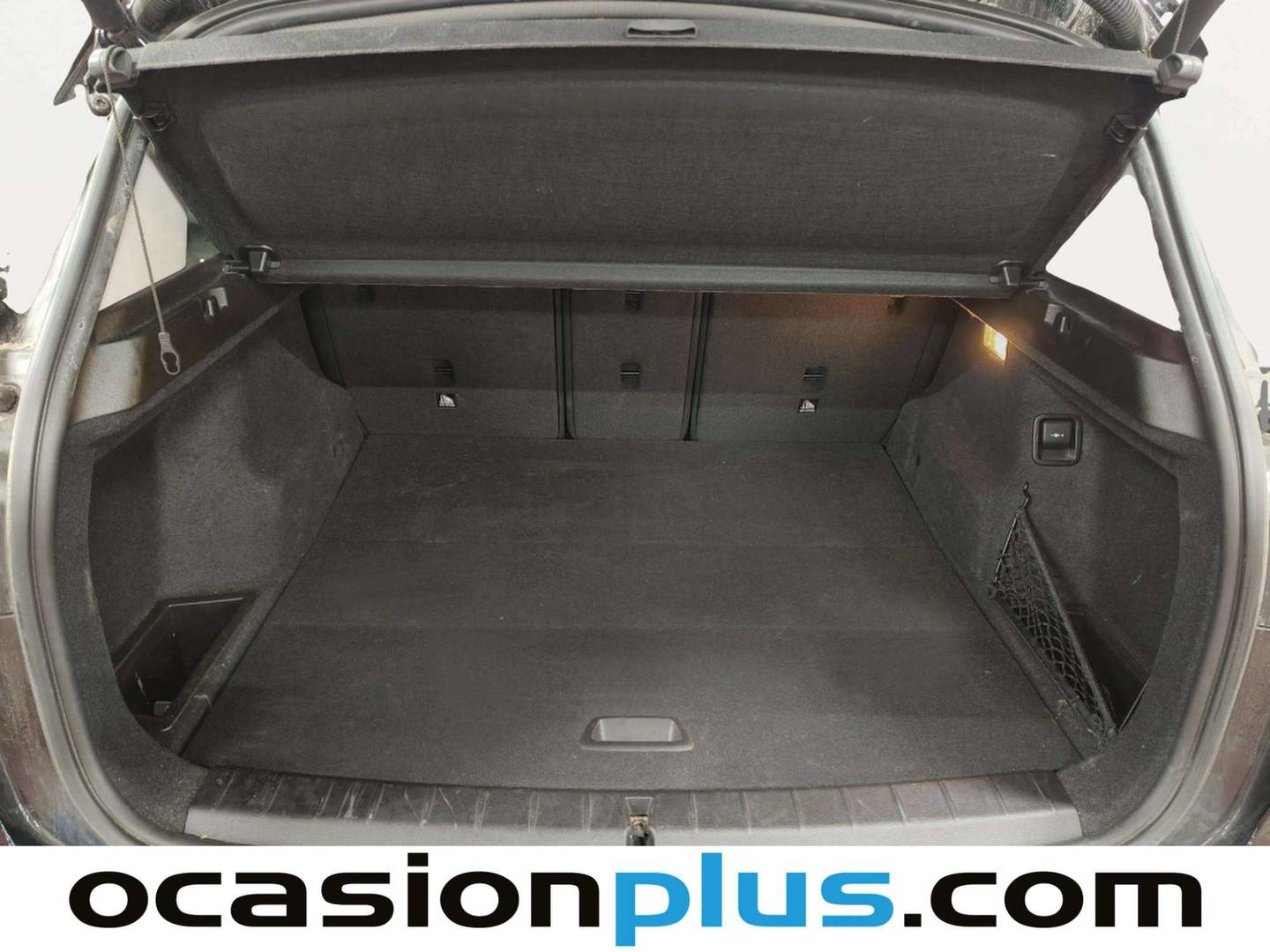 Fotos maletero BMW X1 BMW X1 sDrive18i (140 CV)