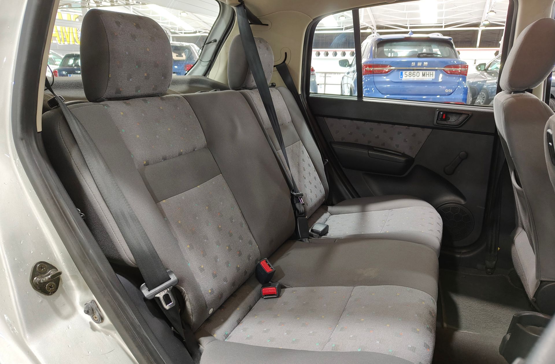 Hyundai Getz 1.1 - foto 14