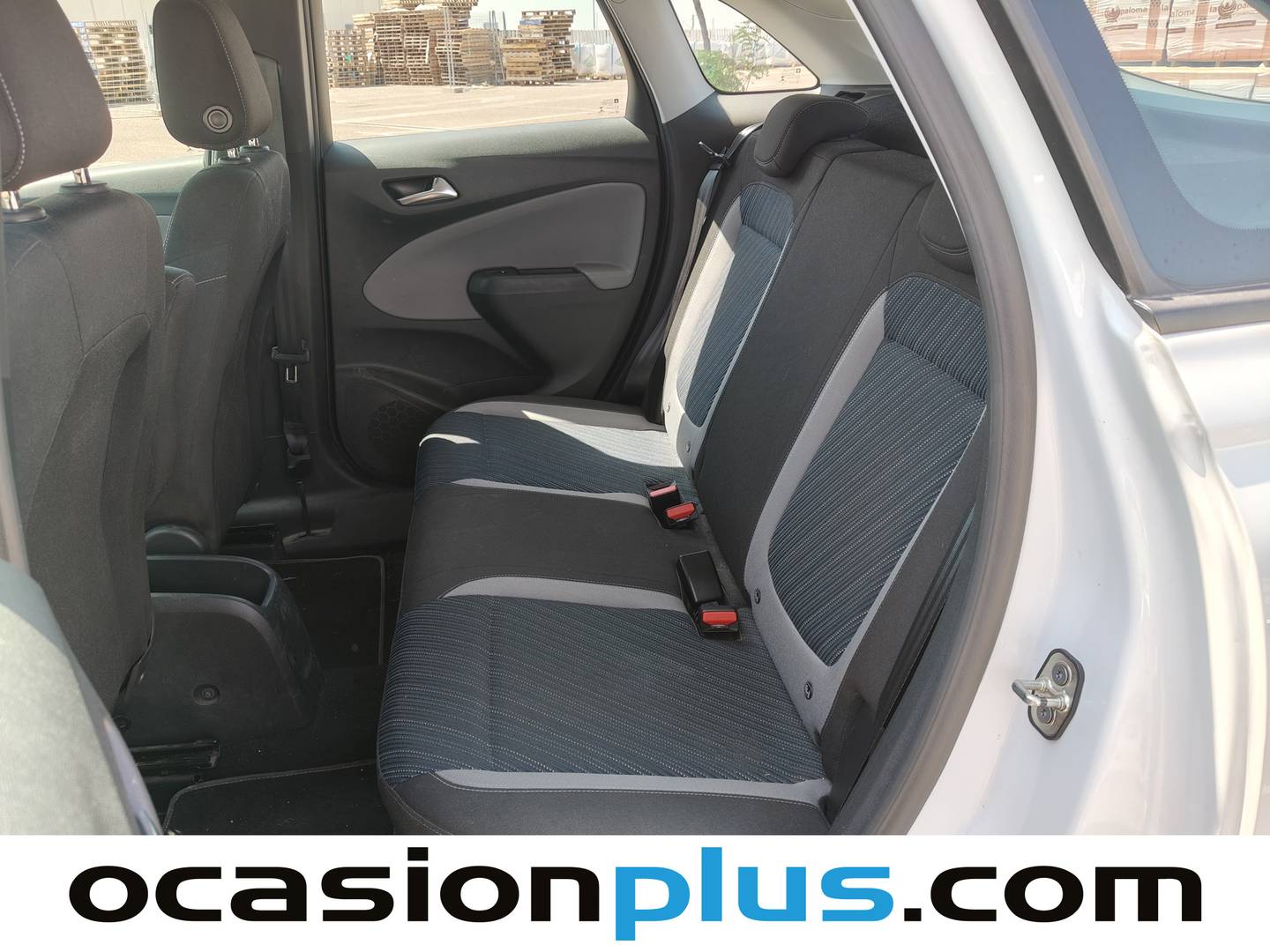 Foto asientos traseros Opel Crossland X Opel Crossland X 1.5 D S&S Design Line 120 Aniversario (102 CV)